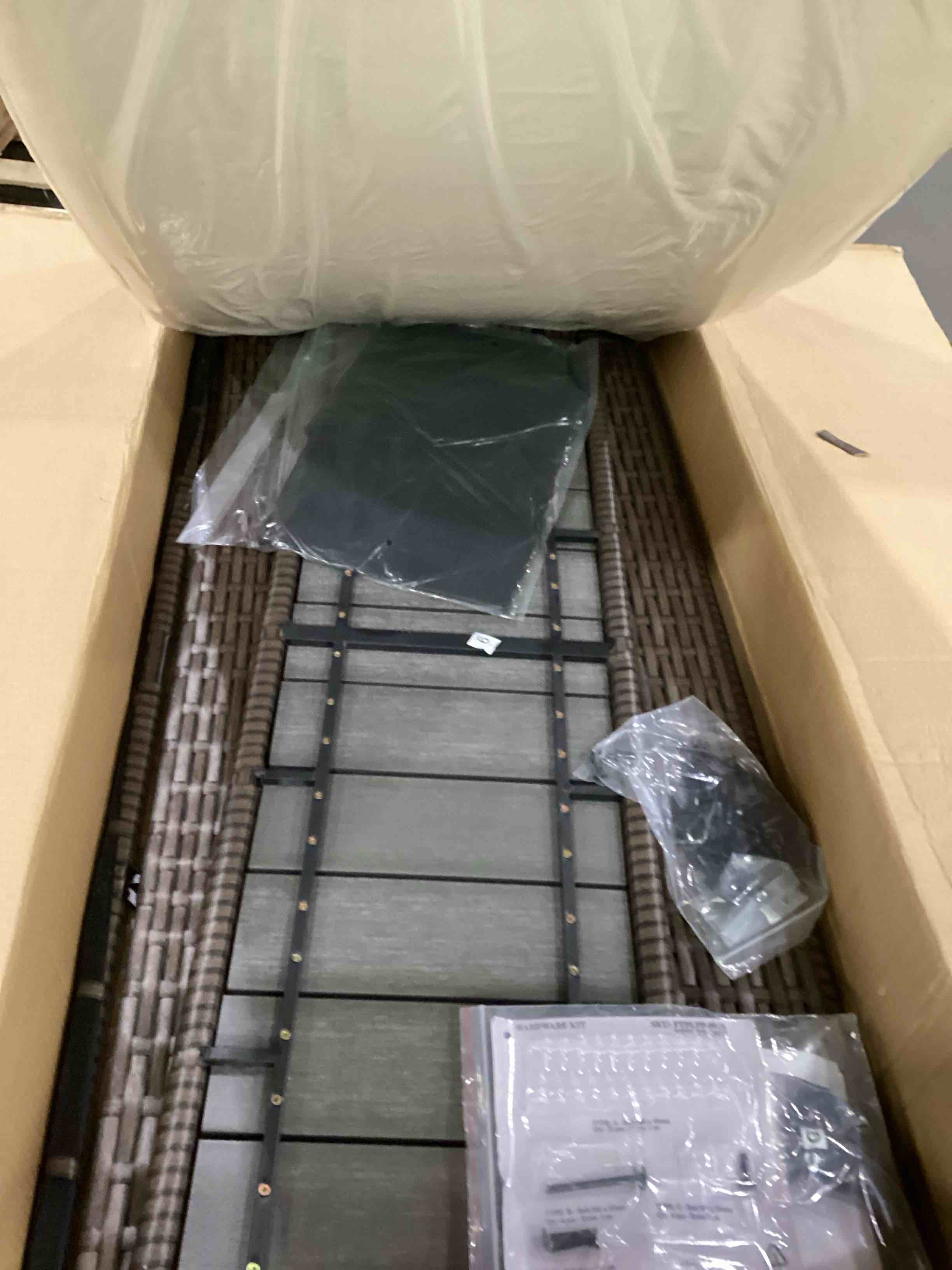 https://s3.amazonaws.com/lotting-images-prod/bidfta/PPE1315214_1751898548140.jpeg
