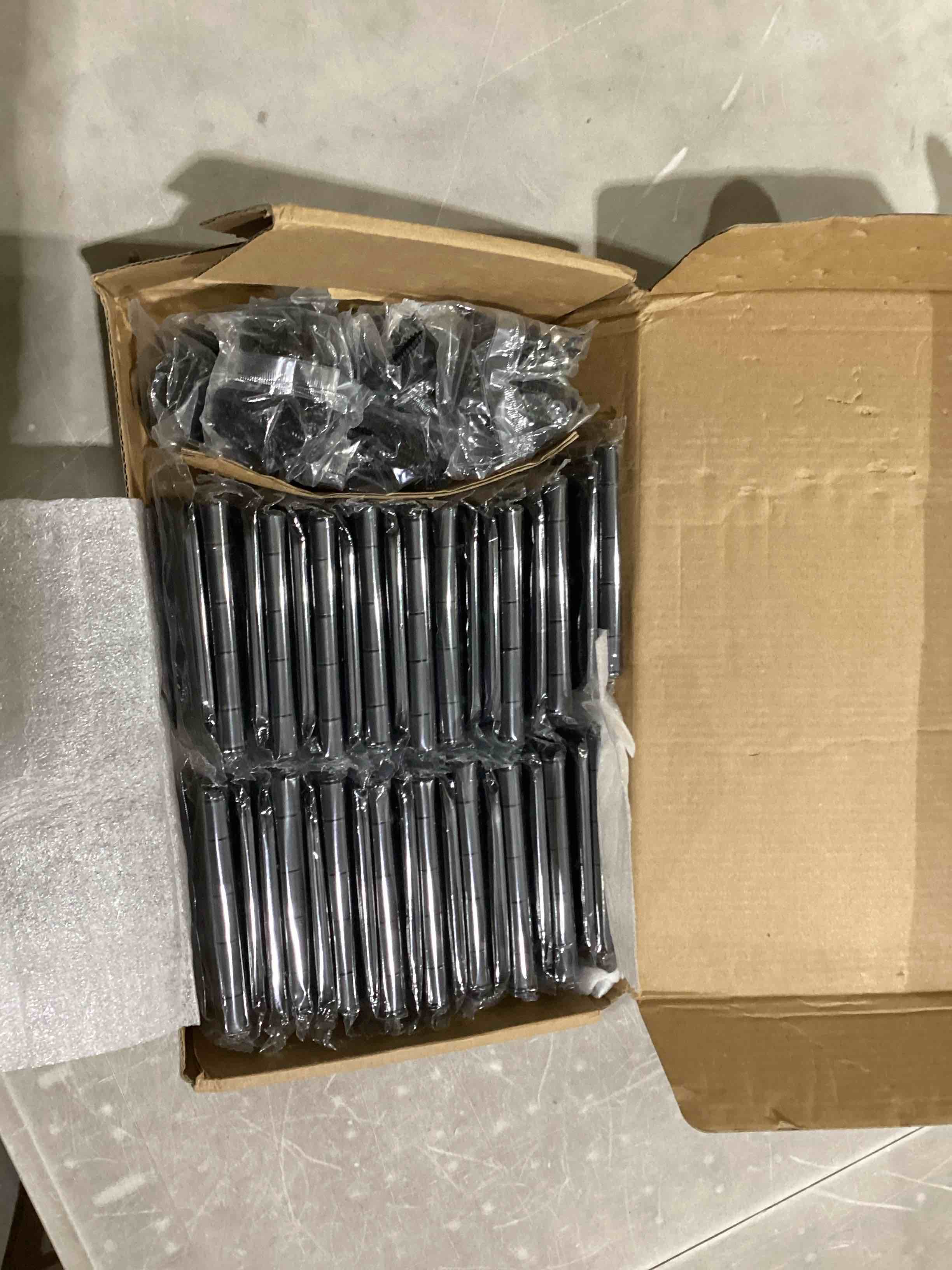 https://s3.amazonaws.com/lotting-images-prod/bidfta/PPE1315305_1753113403799.jpeg