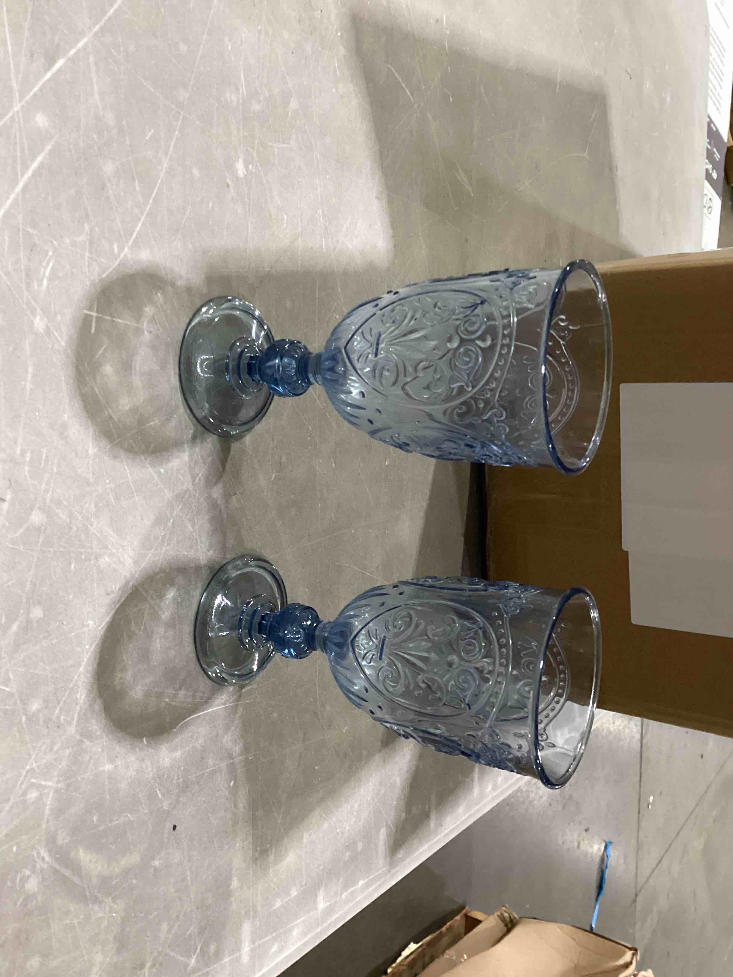 https://s3.amazonaws.com/lotting-images-prod/bidfta/PPE1315311_1753118999465.jpeg