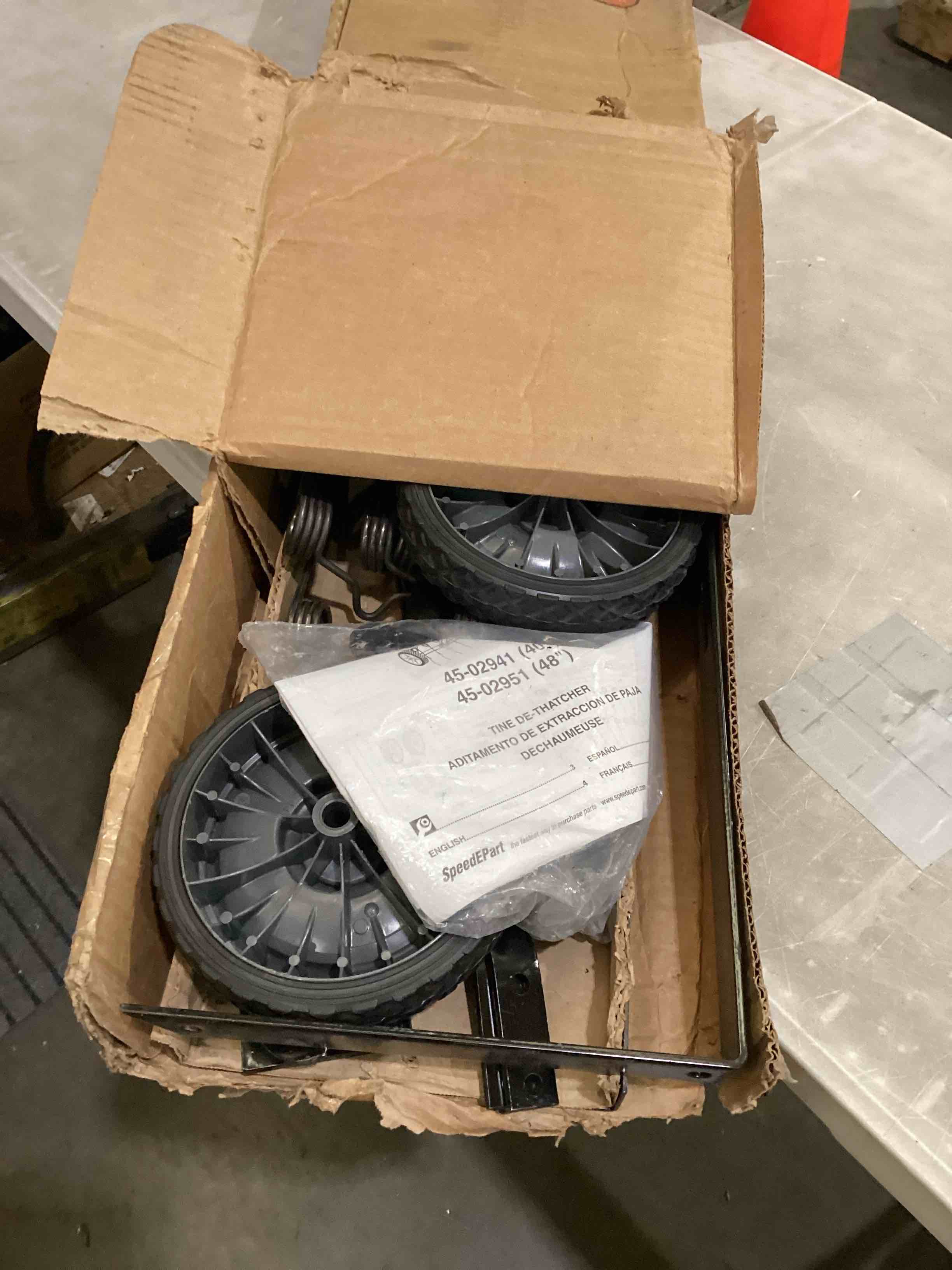 https://s3.amazonaws.com/lotting-images-prod/bidfta/PPE1315328_1753125567118.jpeg