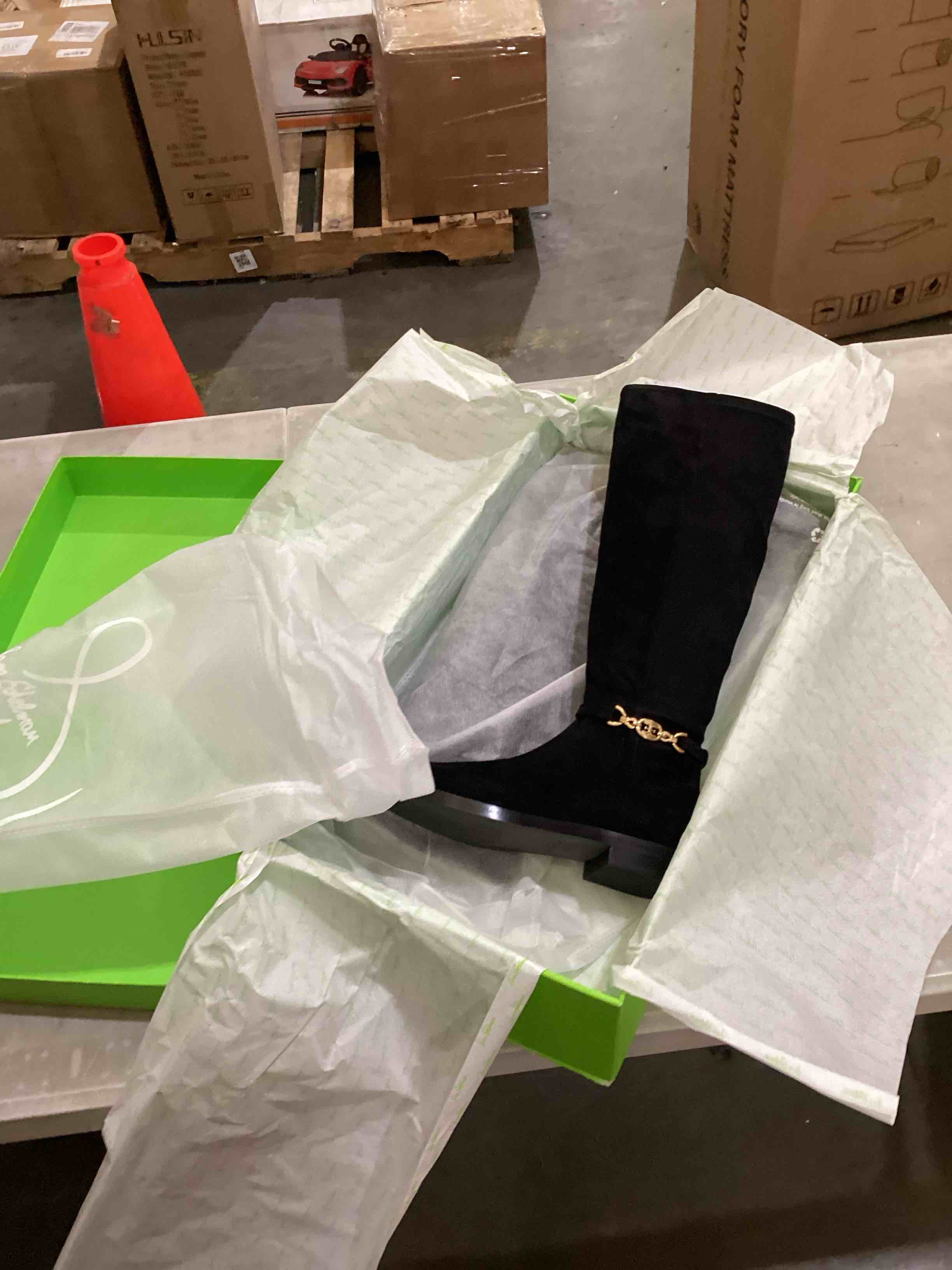 https://s3.amazonaws.com/lotting-images-prod/bidfta/PPE1315410_1753127858896.jpeg