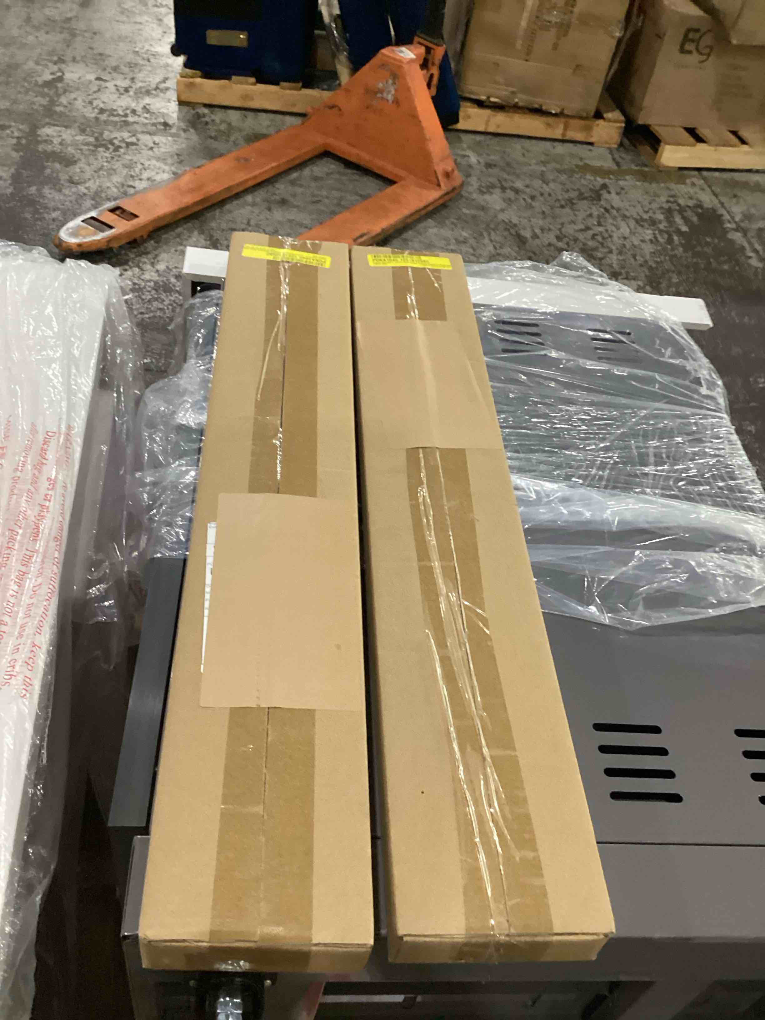 https://s3.amazonaws.com/lotting-images-prod/bidfta/PPE1315466_1753294334779.jpeg