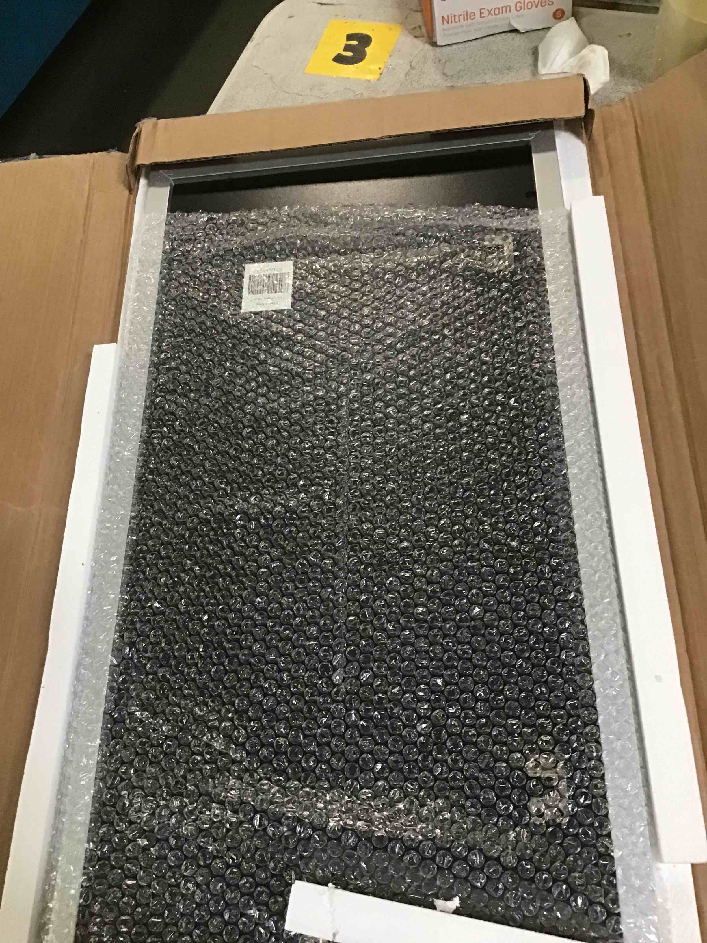 https://s3.amazonaws.com/lotting-images-prod/bidfta/PPE1336437_1741886804086.jpeg