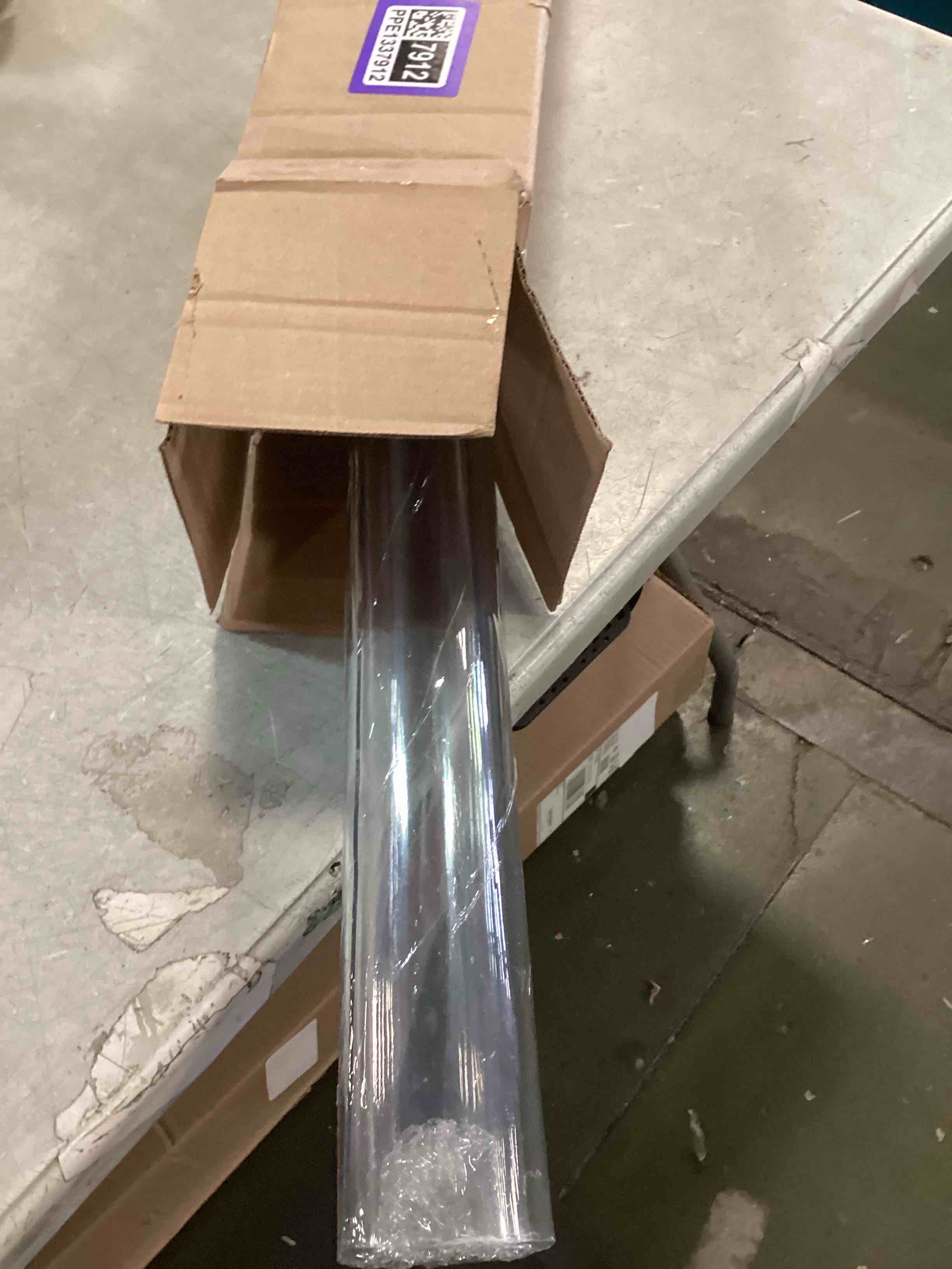 https://s3.amazonaws.com/lotting-images-prod/bidfta/PPE1337912_1742842348954.jpeg