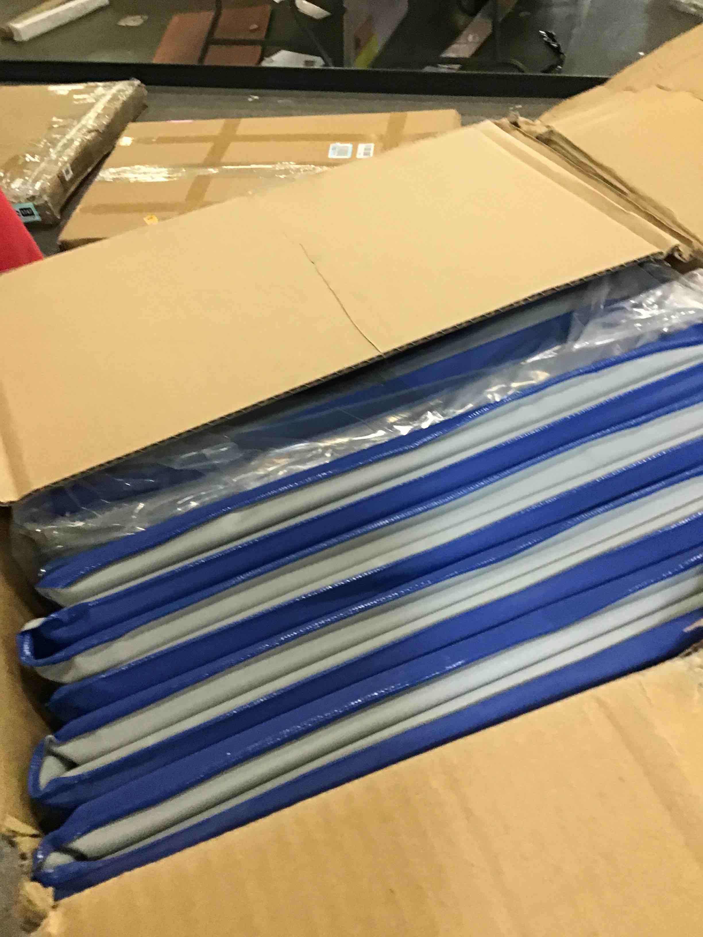 https://s3.amazonaws.com/lotting-images-prod/bidfta/PPE1338772_1743192160487.jpeg