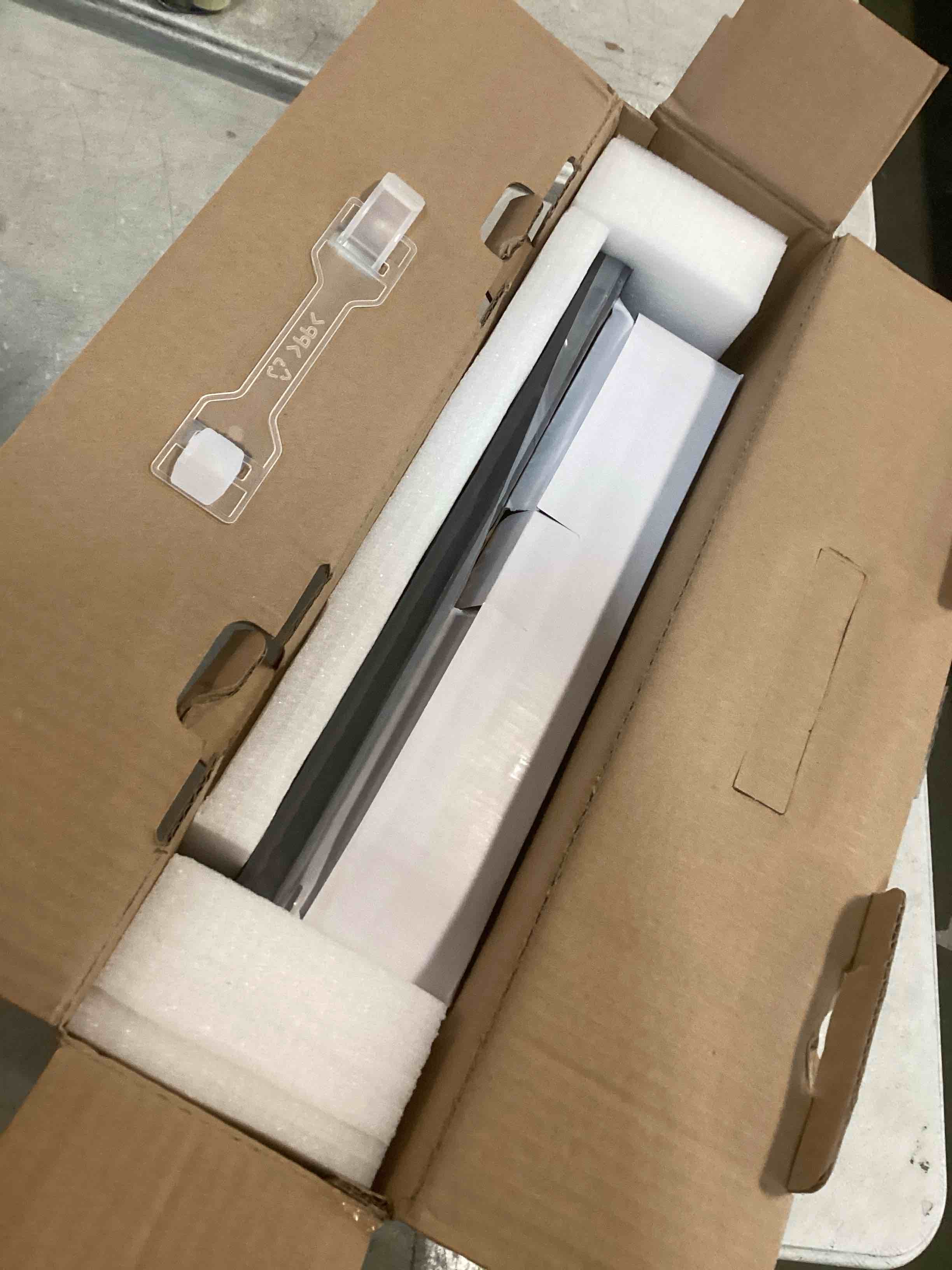 https://s3.amazonaws.com/lotting-images-prod/bidfta/PPE1342344_1741612258270.jpeg