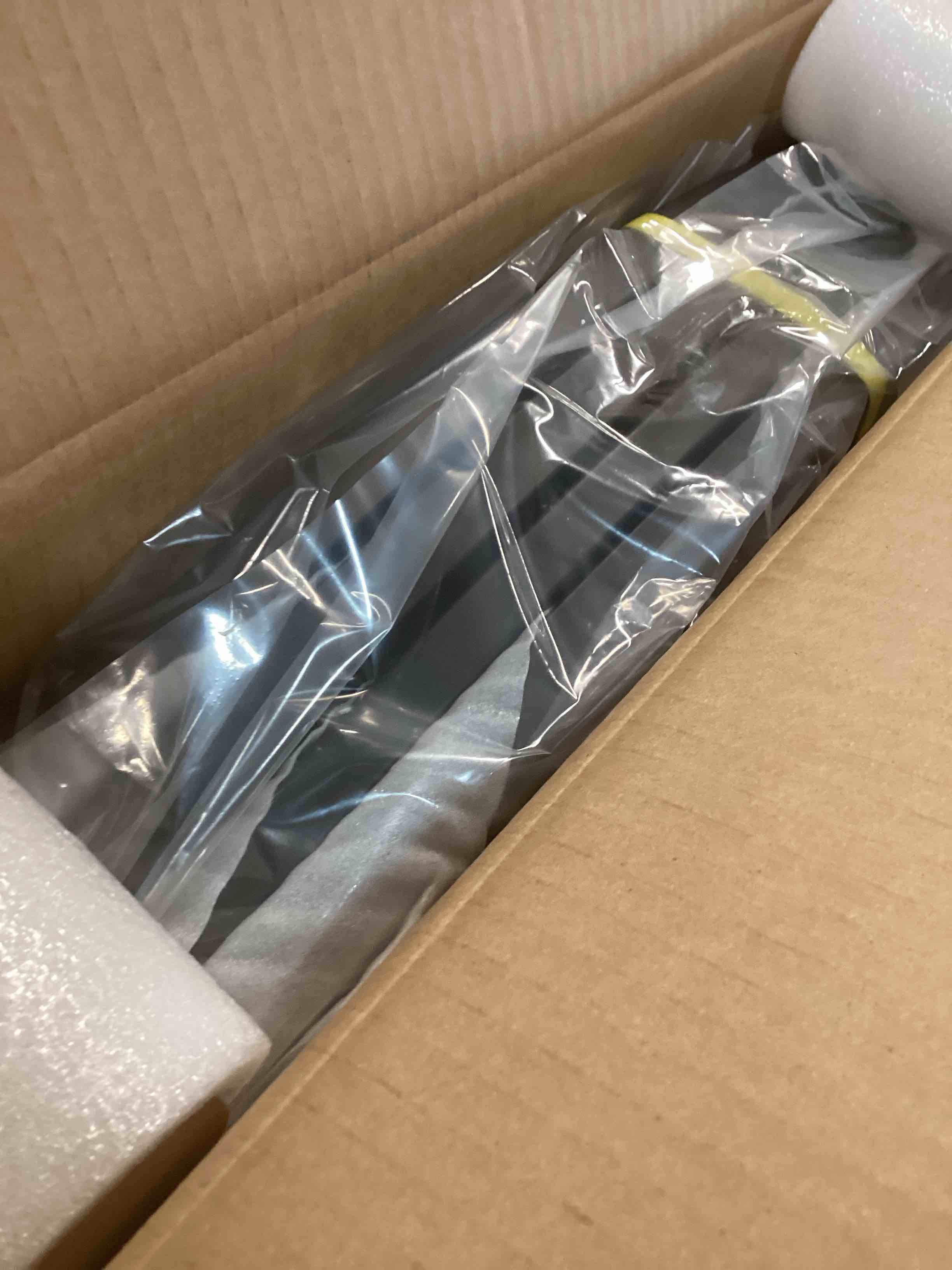 https://s3.amazonaws.com/lotting-images-prod/bidfta/PPE1342513_1741634877924.jpeg