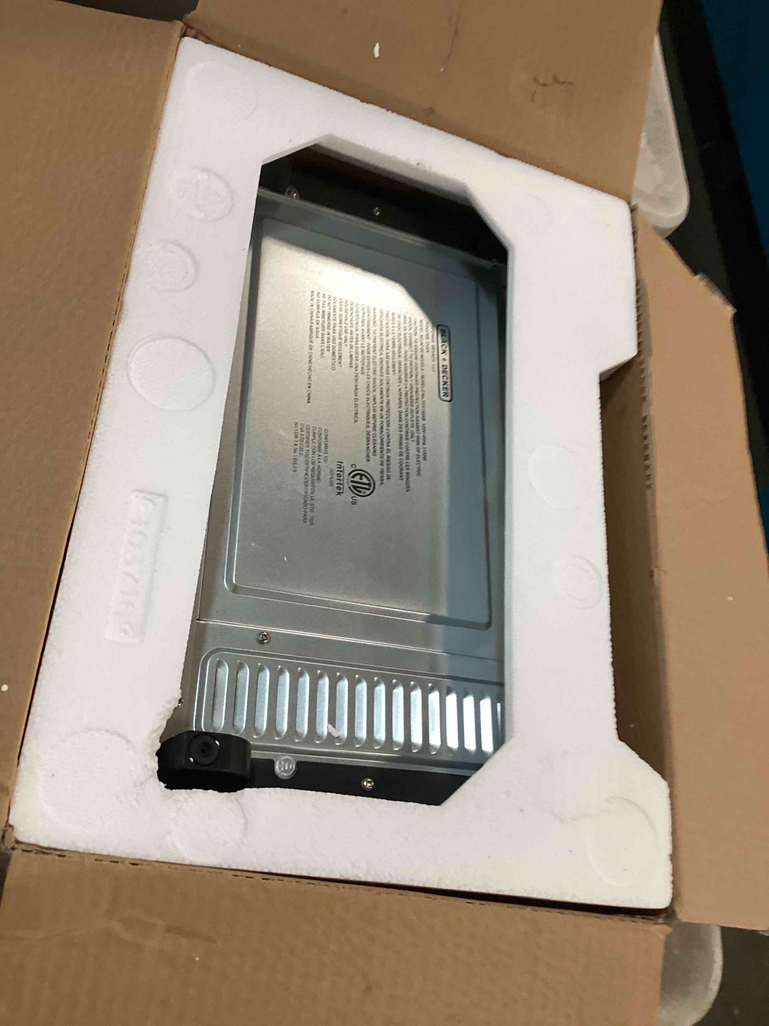 https://s3.amazonaws.com/lotting-images-prod/bidfta/PPE1342628_1741792555691.jpeg