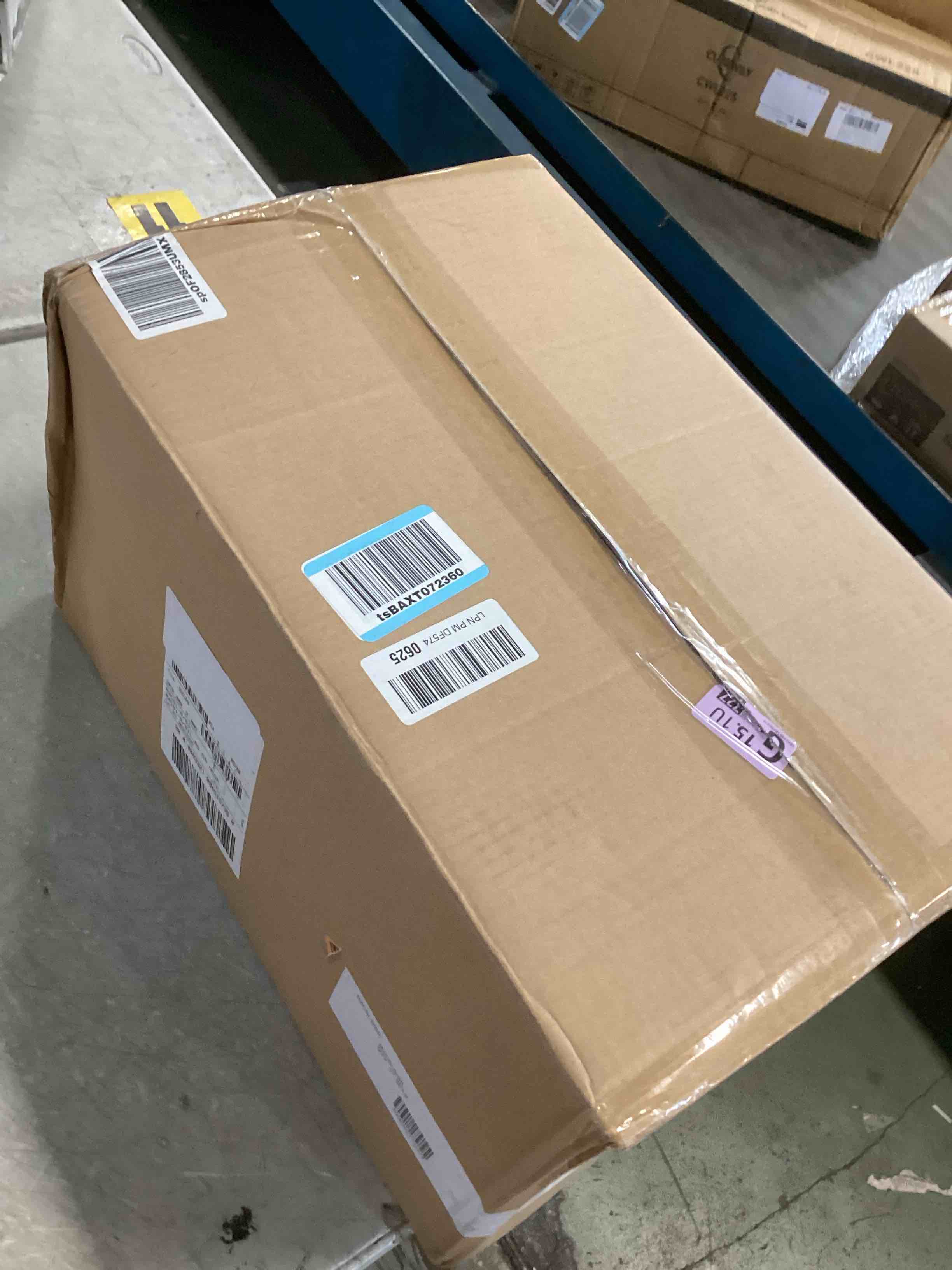 https://s3.amazonaws.com/lotting-images-prod/bidfta/PPE1343626_1742323308959.jpeg