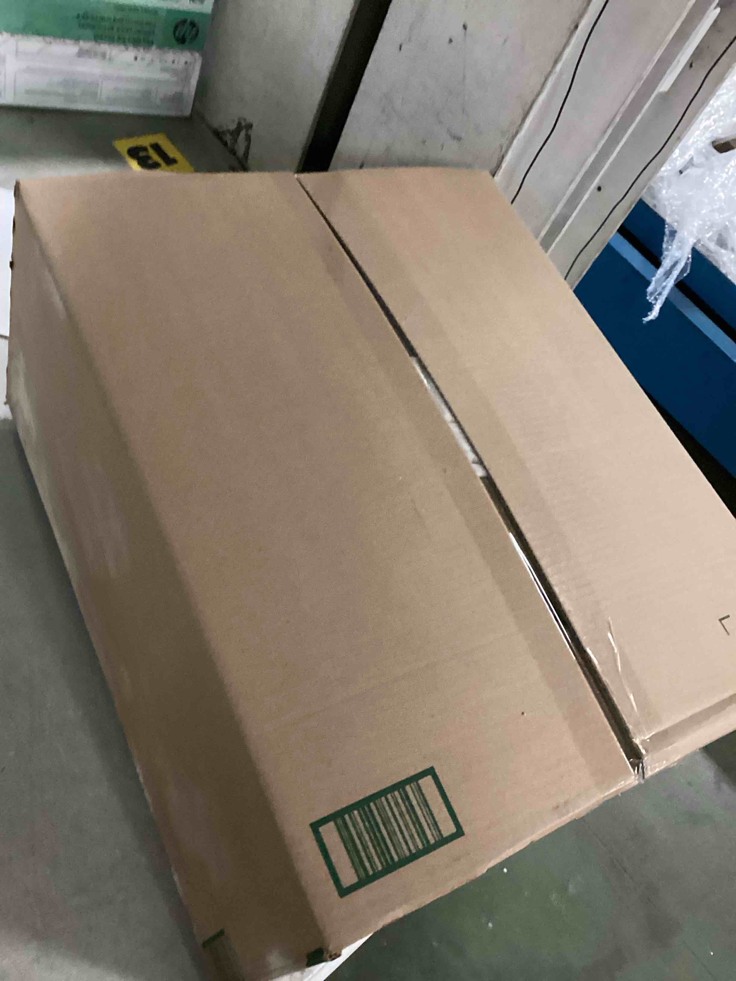 https://s3.amazonaws.com/lotting-images-prod/bidfta/PPE1343887_1742478000812.jpeg