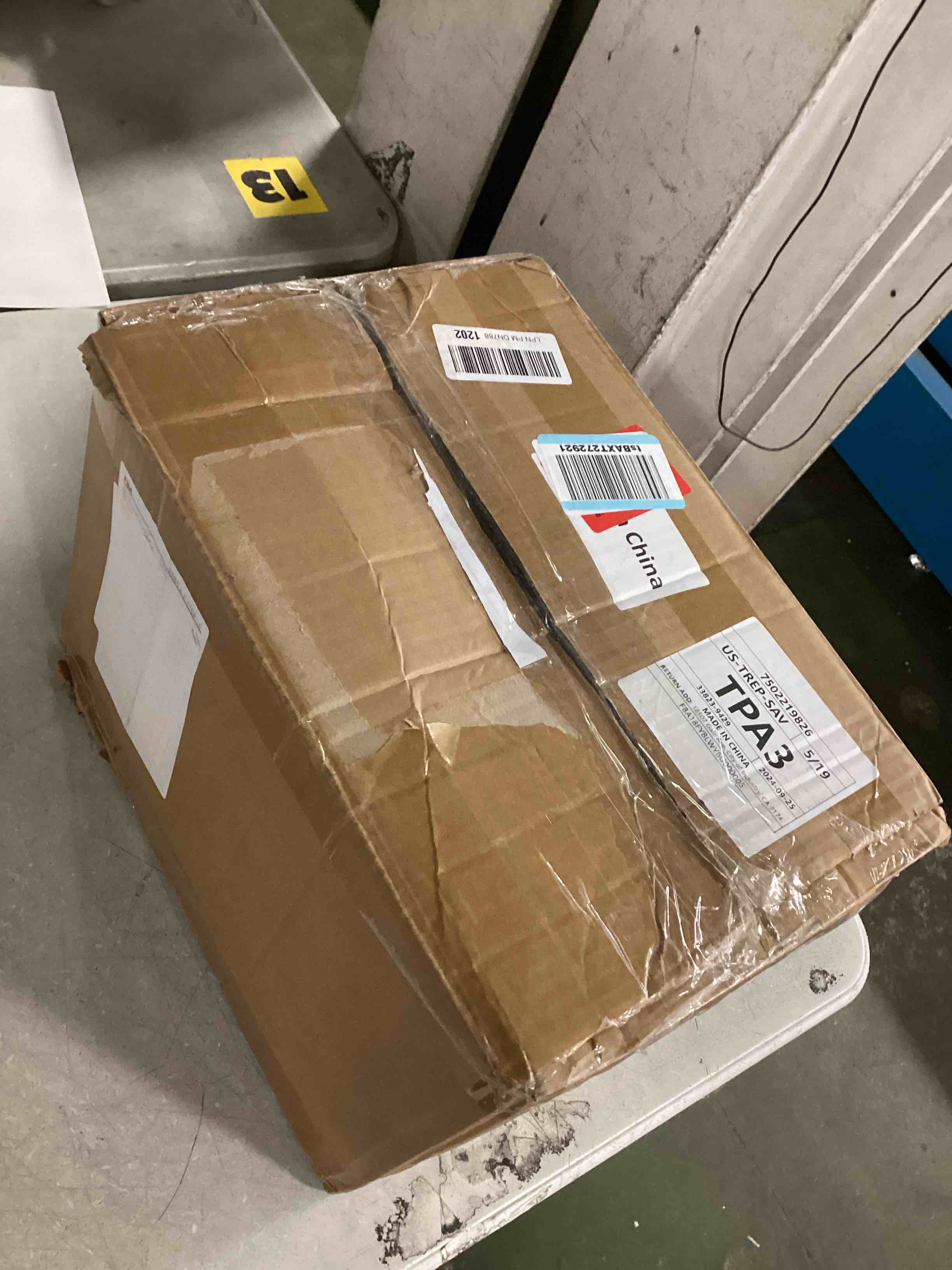 https://s3.amazonaws.com/lotting-images-prod/bidfta/PPE1343923_1742482851861.jpeg