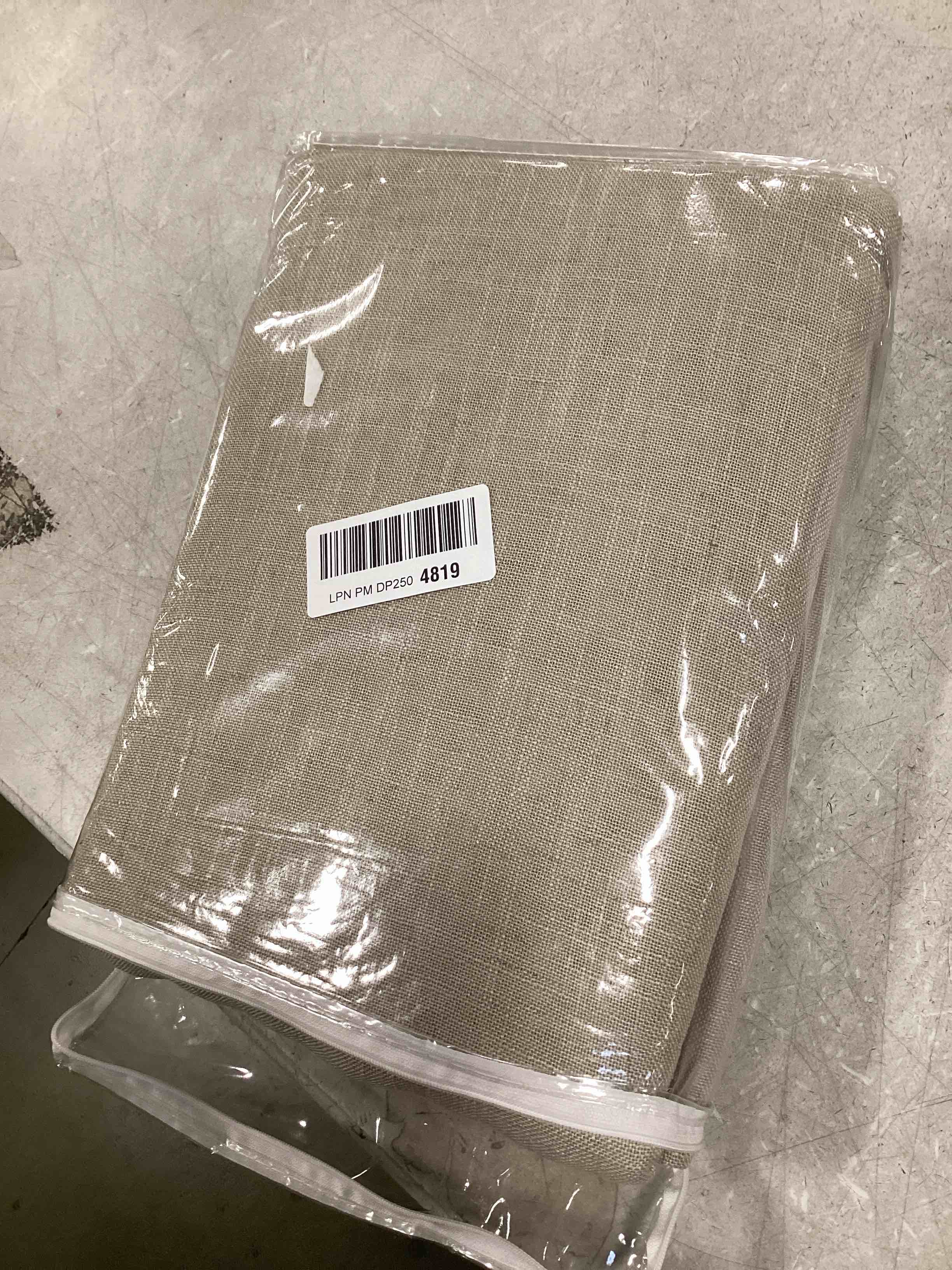 https://s3.amazonaws.com/lotting-images-prod/bidfta/PPE1344244_1742908294521.jpeg