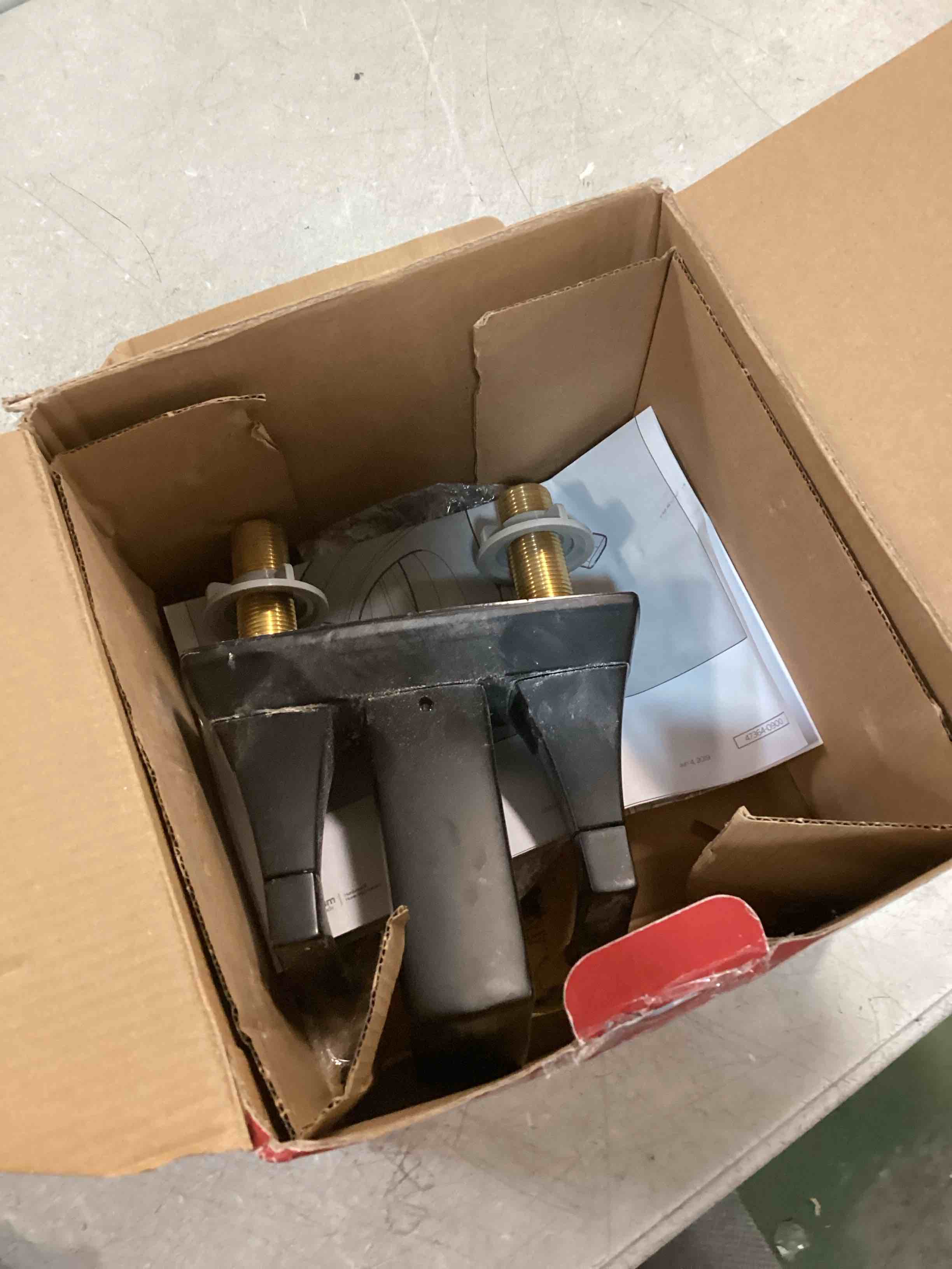 https://s3.amazonaws.com/lotting-images-prod/bidfta/PPE1344470_1743003534062.jpeg