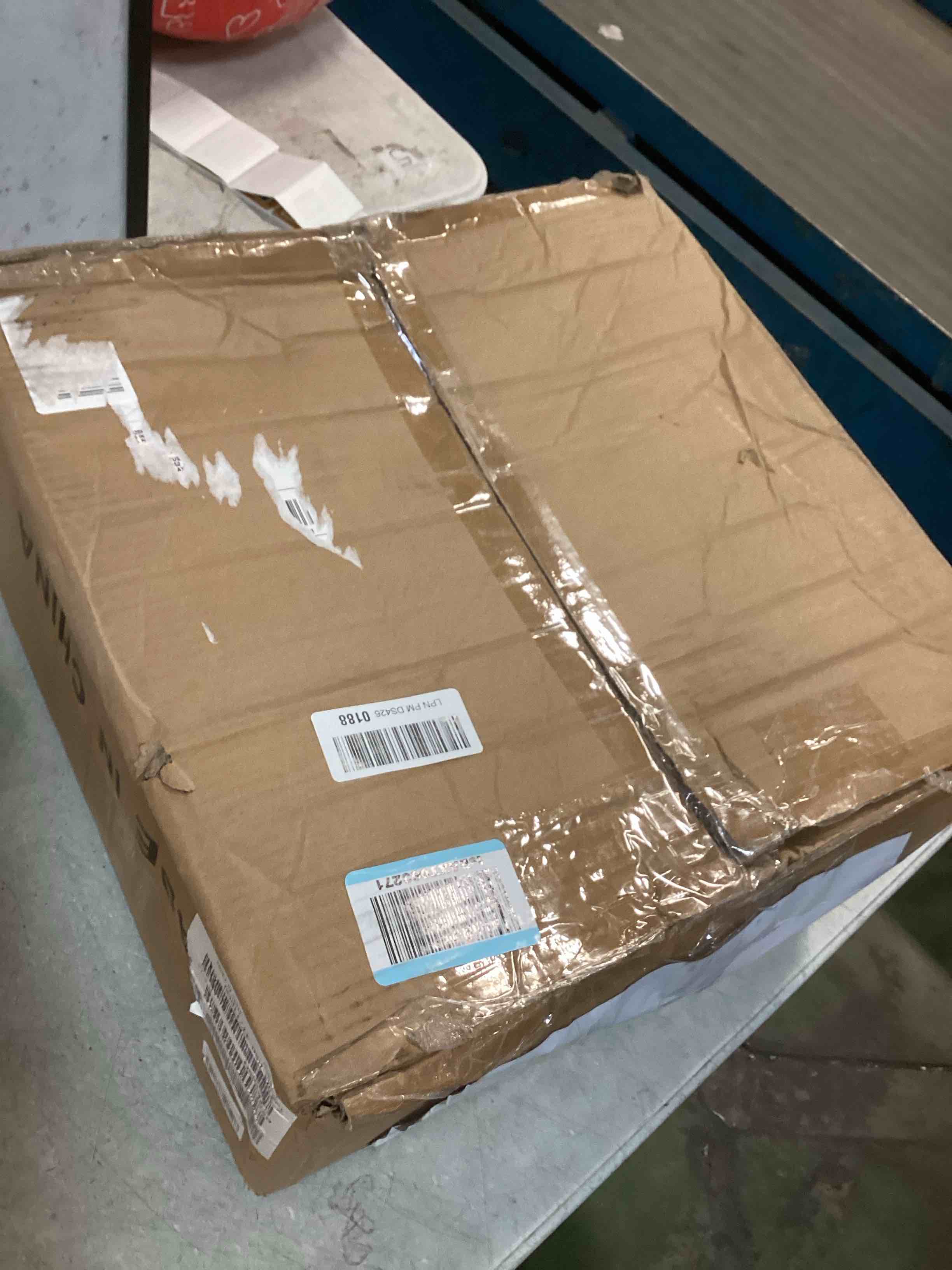 https://s3.amazonaws.com/lotting-images-prod/bidfta/PPE1344534_1743012328097.jpeg