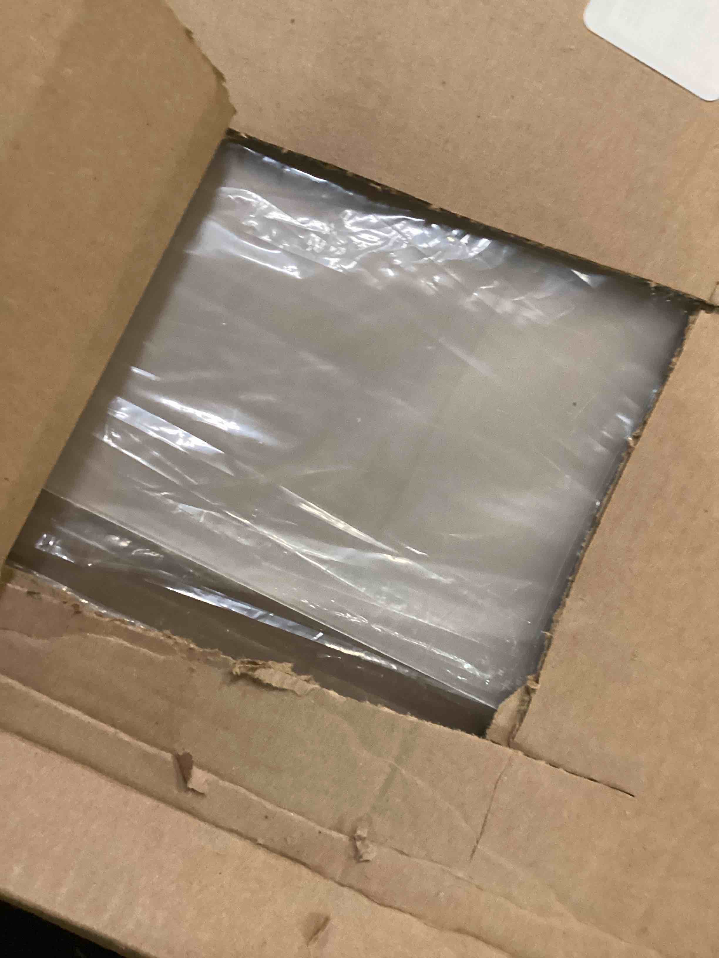 https://s3.amazonaws.com/lotting-images-prod/bidfta/PPE1345034_1741031143139.jpeg