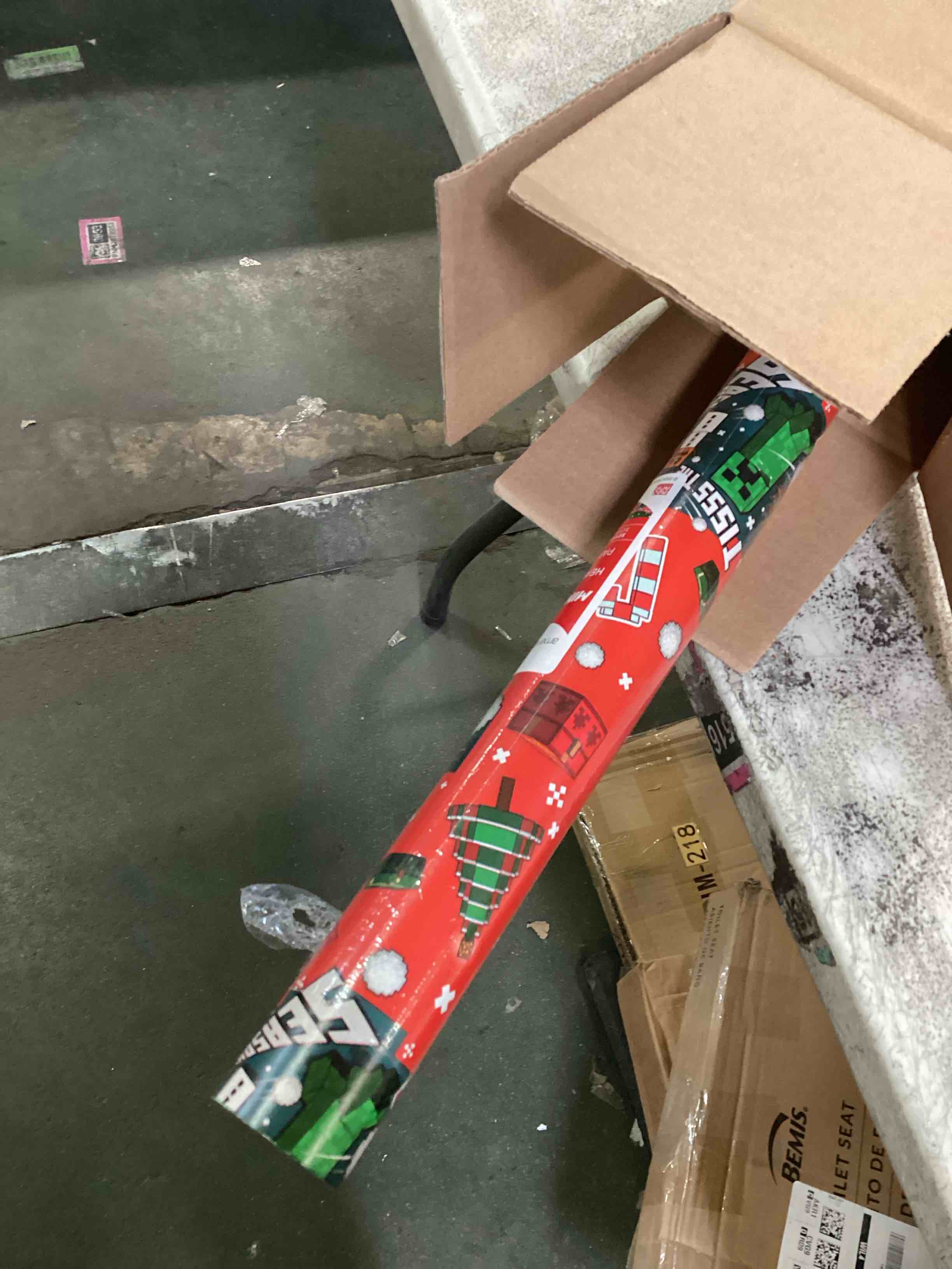 https://s3.amazonaws.com/lotting-images-prod/bidfta/PPE1345189_1741107225068.jpeg