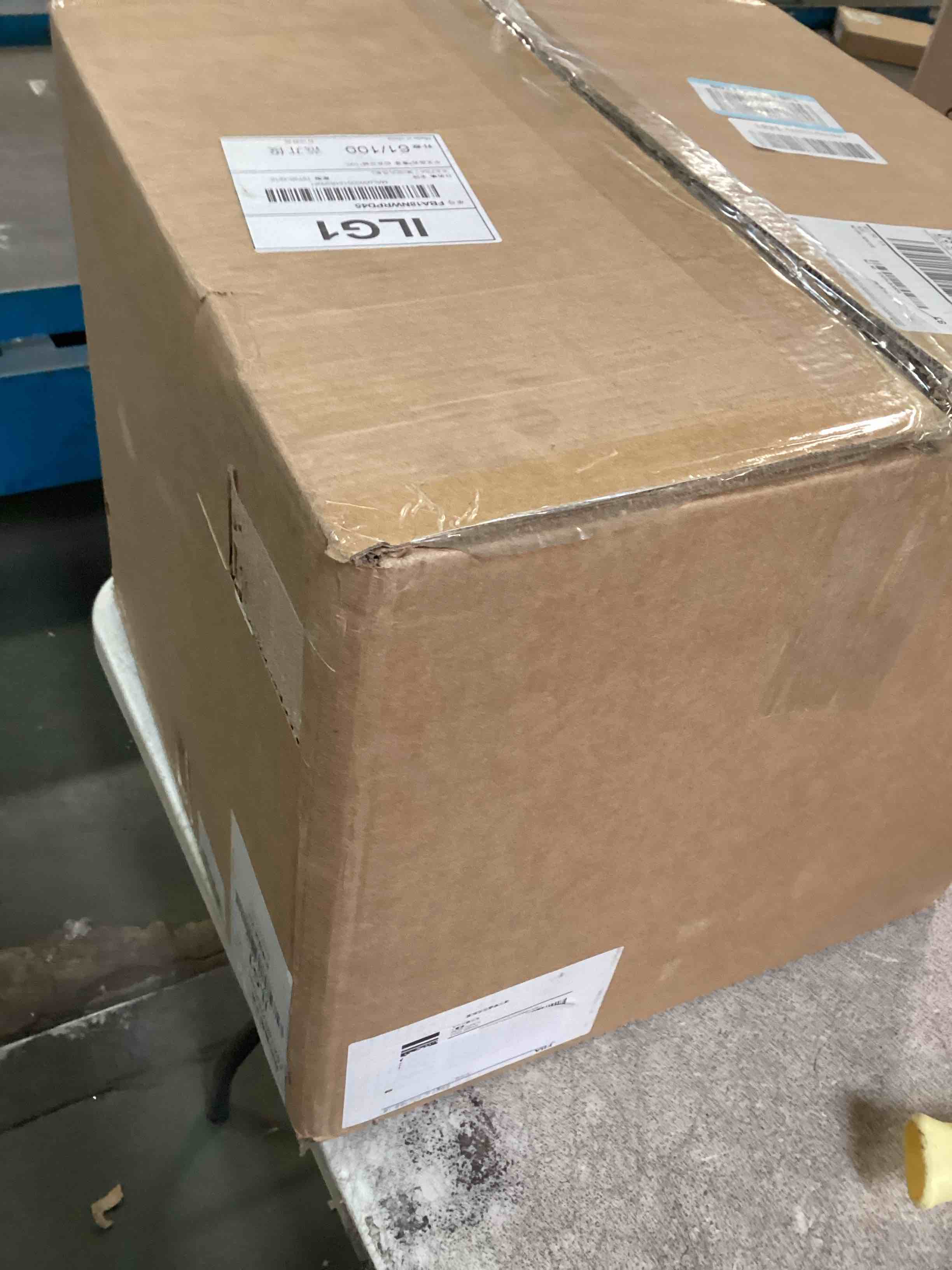 https://s3.amazonaws.com/lotting-images-prod/bidfta/PPE1345236_1741114094627.jpeg