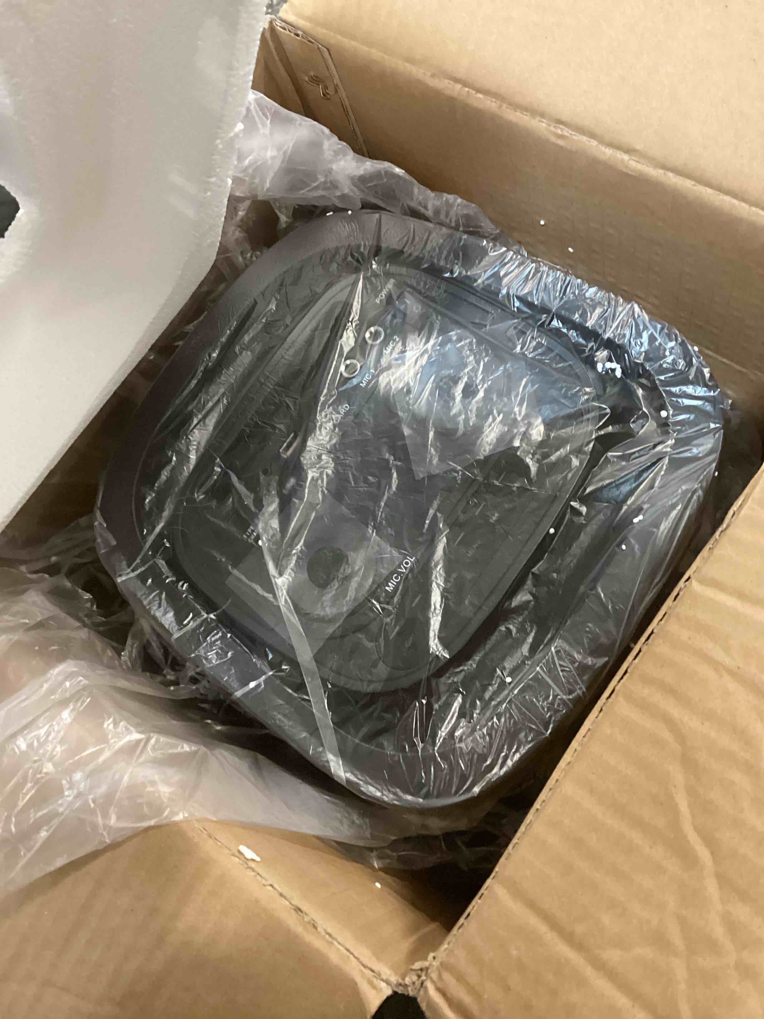 https://s3.amazonaws.com/lotting-images-prod/bidfta/PPE1346147_1741616959871.jpeg