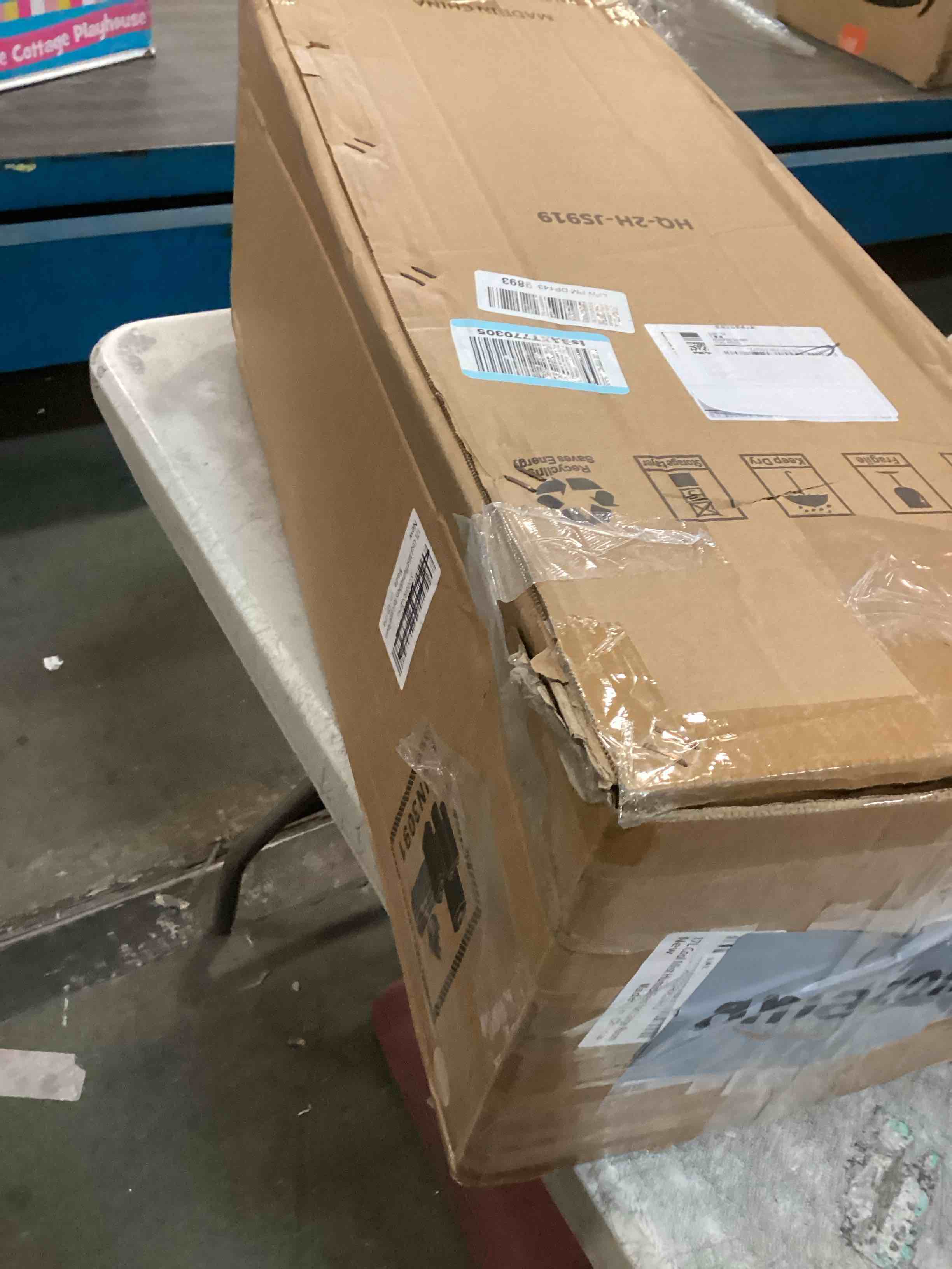 https://s3.amazonaws.com/lotting-images-prod/bidfta/PPE1346150_1741617136935.jpeg