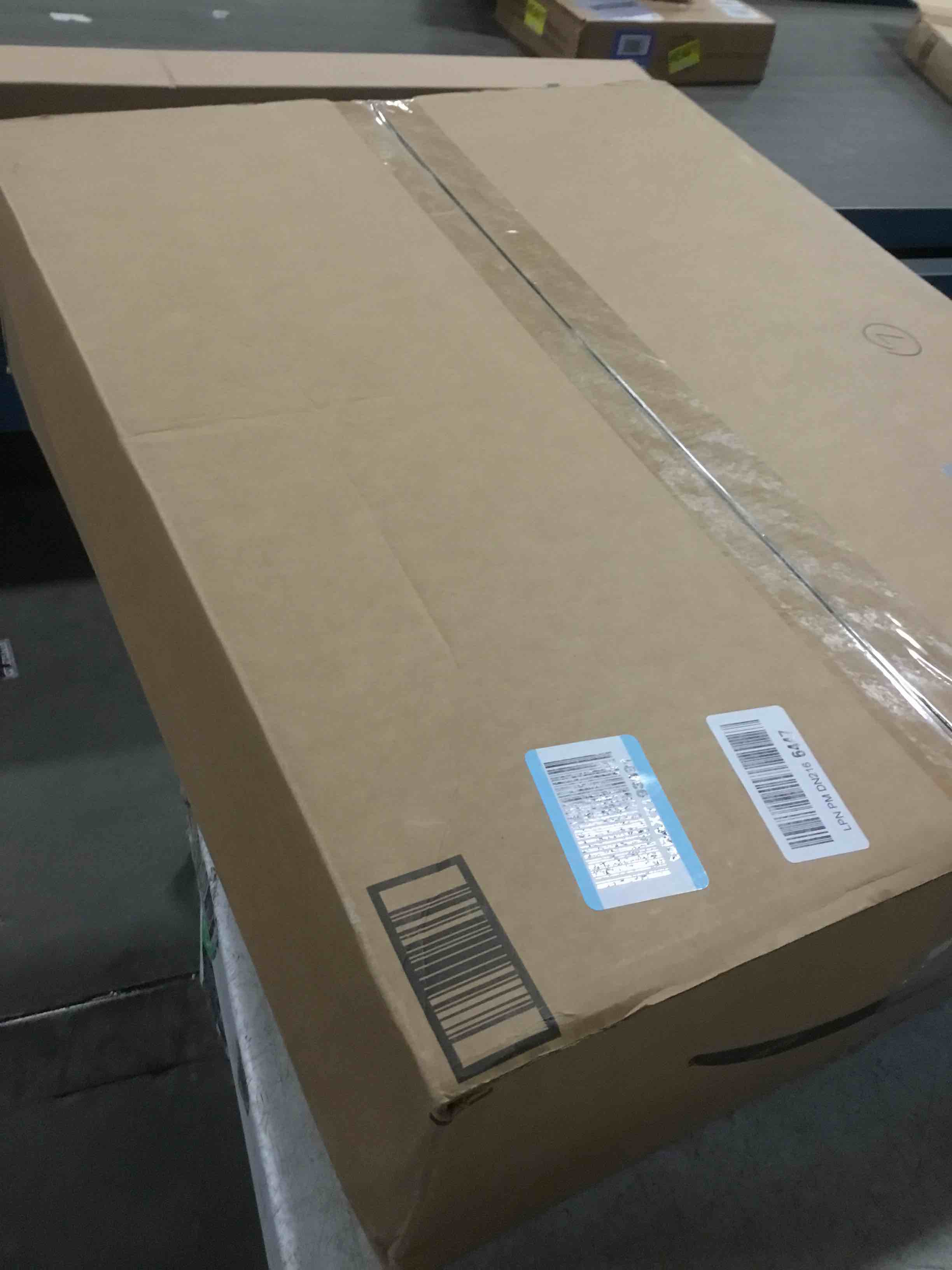 https://s3.amazonaws.com/lotting-images-prod/bidfta/PPE1346922_1741954186133.jpeg