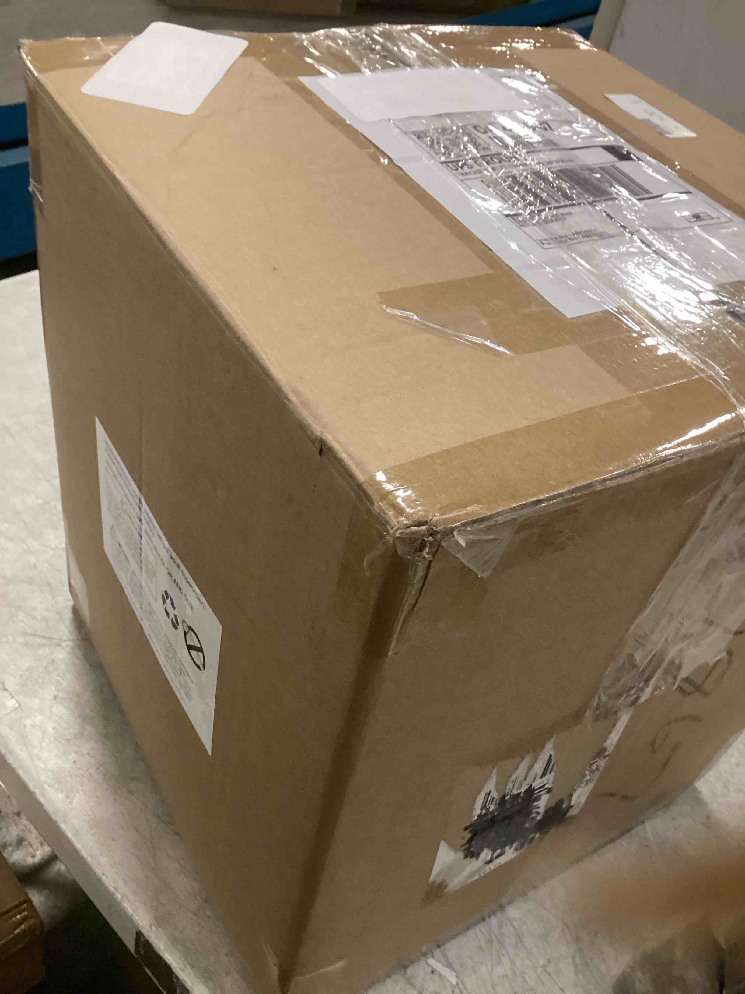 https://s3.amazonaws.com/lotting-images-prod/bidfta/PPE1347939_1742496511916.jpeg
