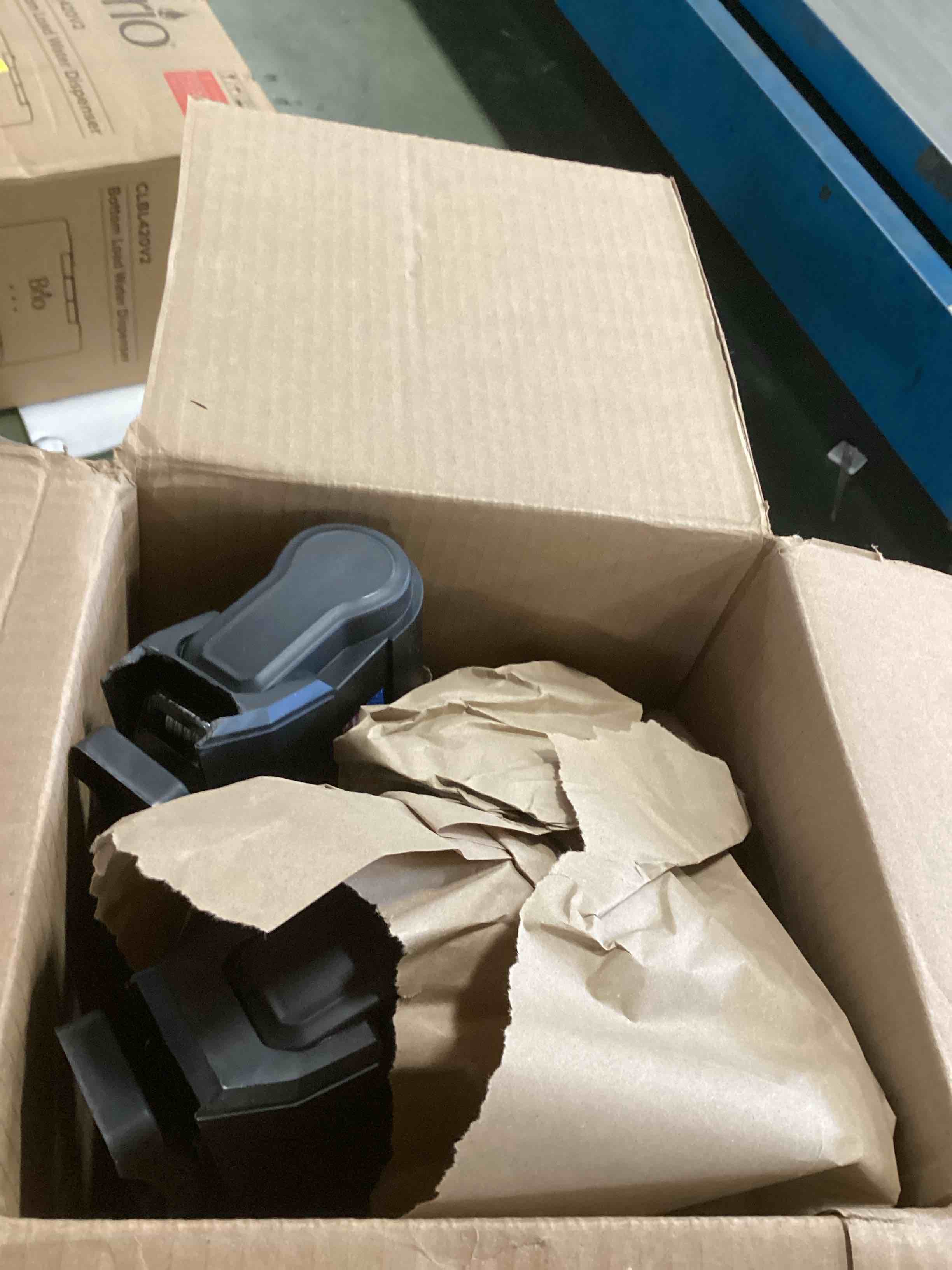 https://s3.amazonaws.com/lotting-images-prod/bidfta/PPE1348381_1741108471176.jpeg