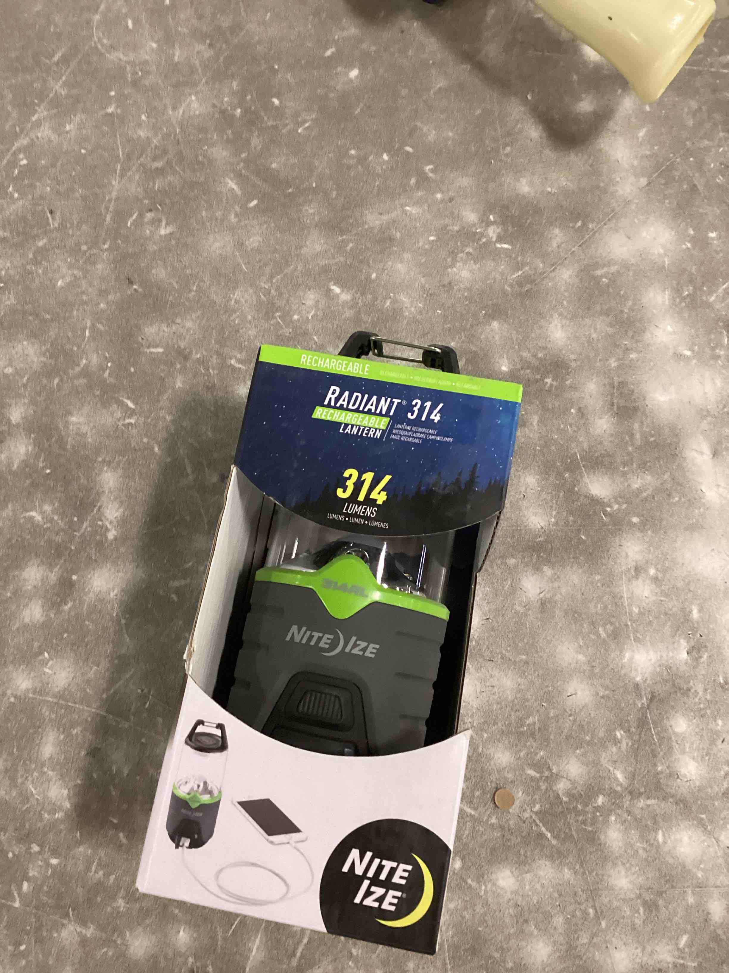 https://s3.amazonaws.com/lotting-images-prod/bidfta/PPE1349219_1741381778891.jpeg