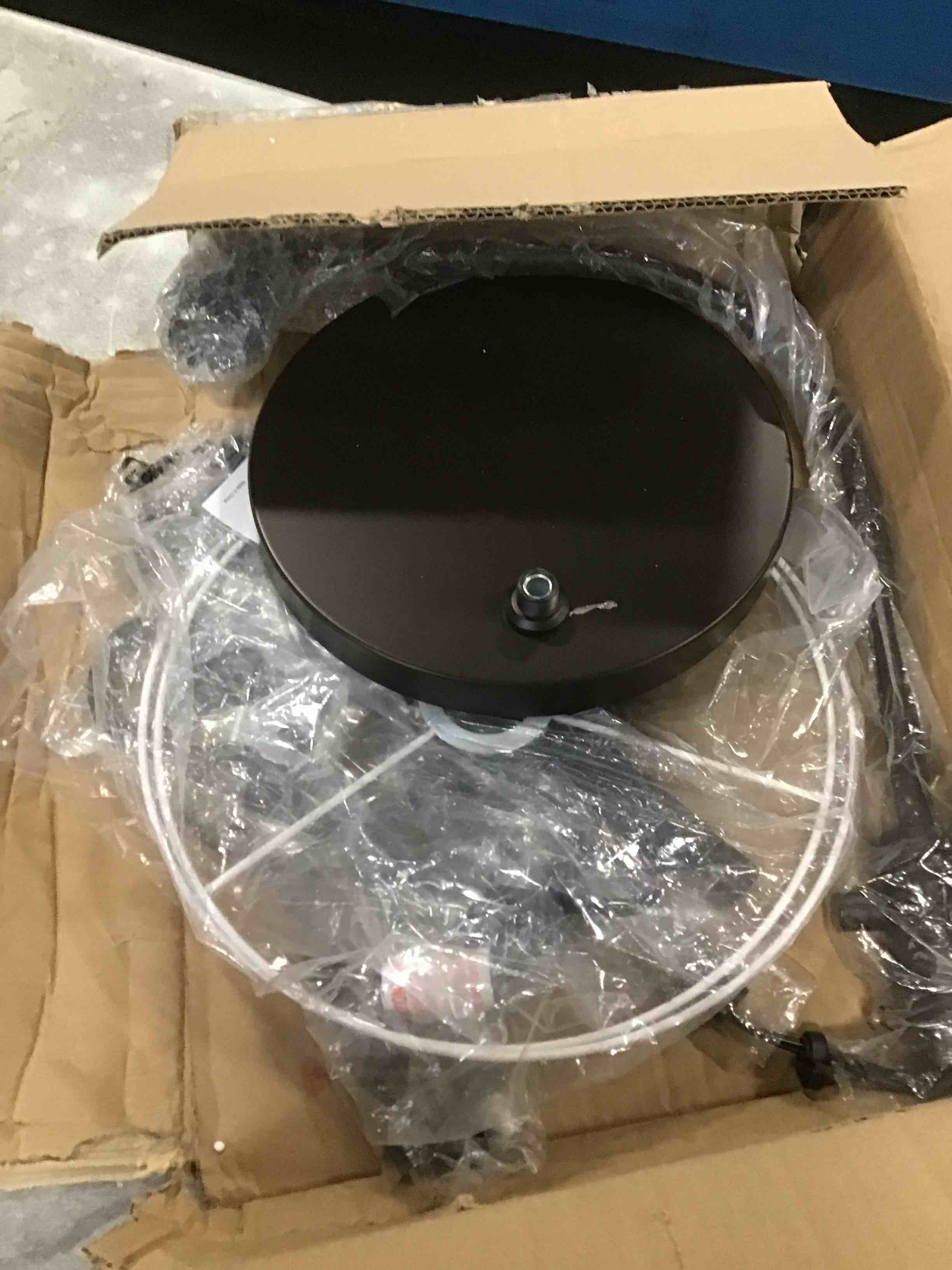 https://s3.amazonaws.com/lotting-images-prod/bidfta/PPE1349265_1741611275358.jpeg