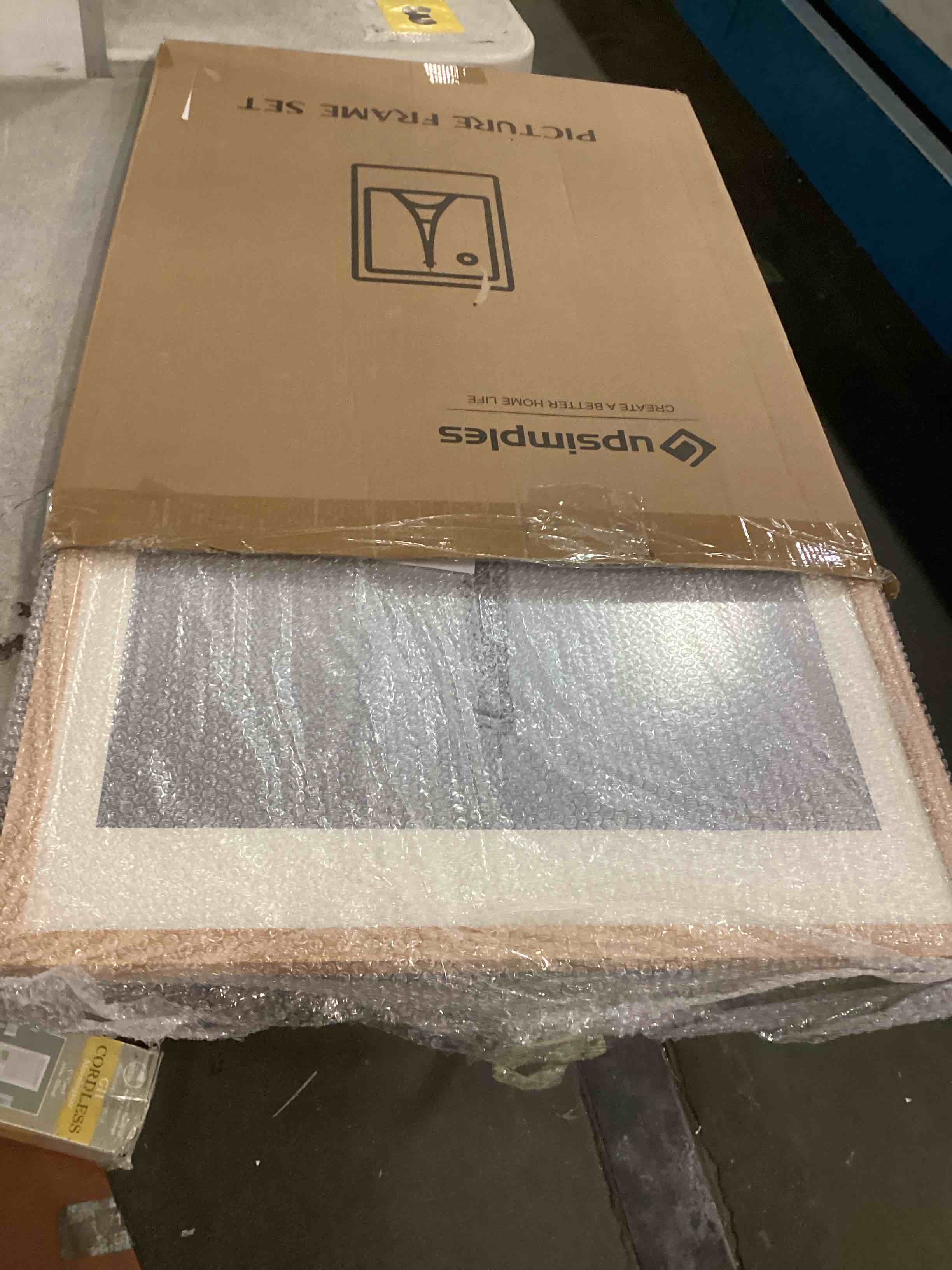 https://s3.amazonaws.com/lotting-images-prod/bidfta/PPE1350310_1742216265526.jpeg