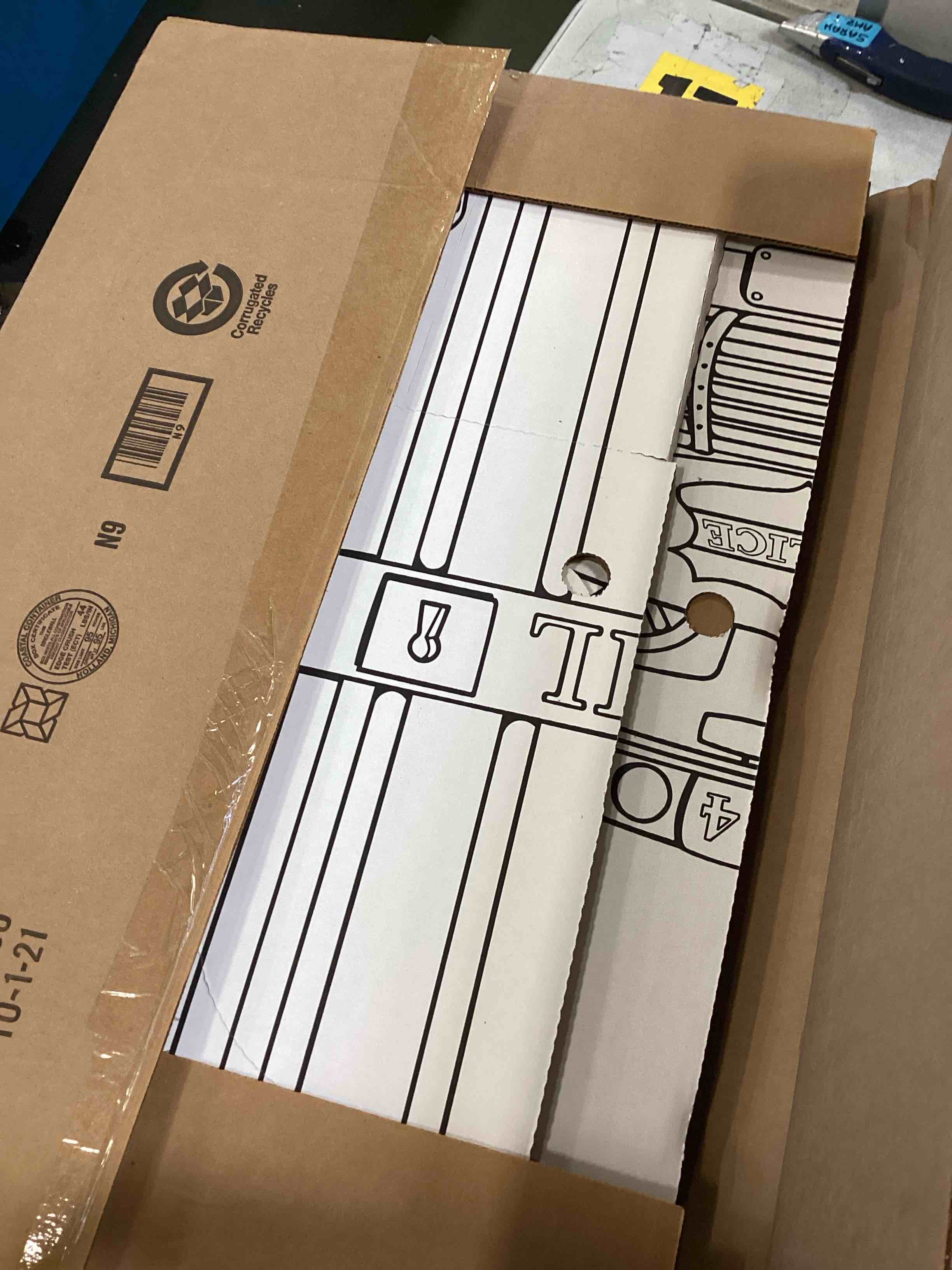 https://s3.amazonaws.com/lotting-images-prod/bidfta/PPE1351454_1742239830584.jpeg