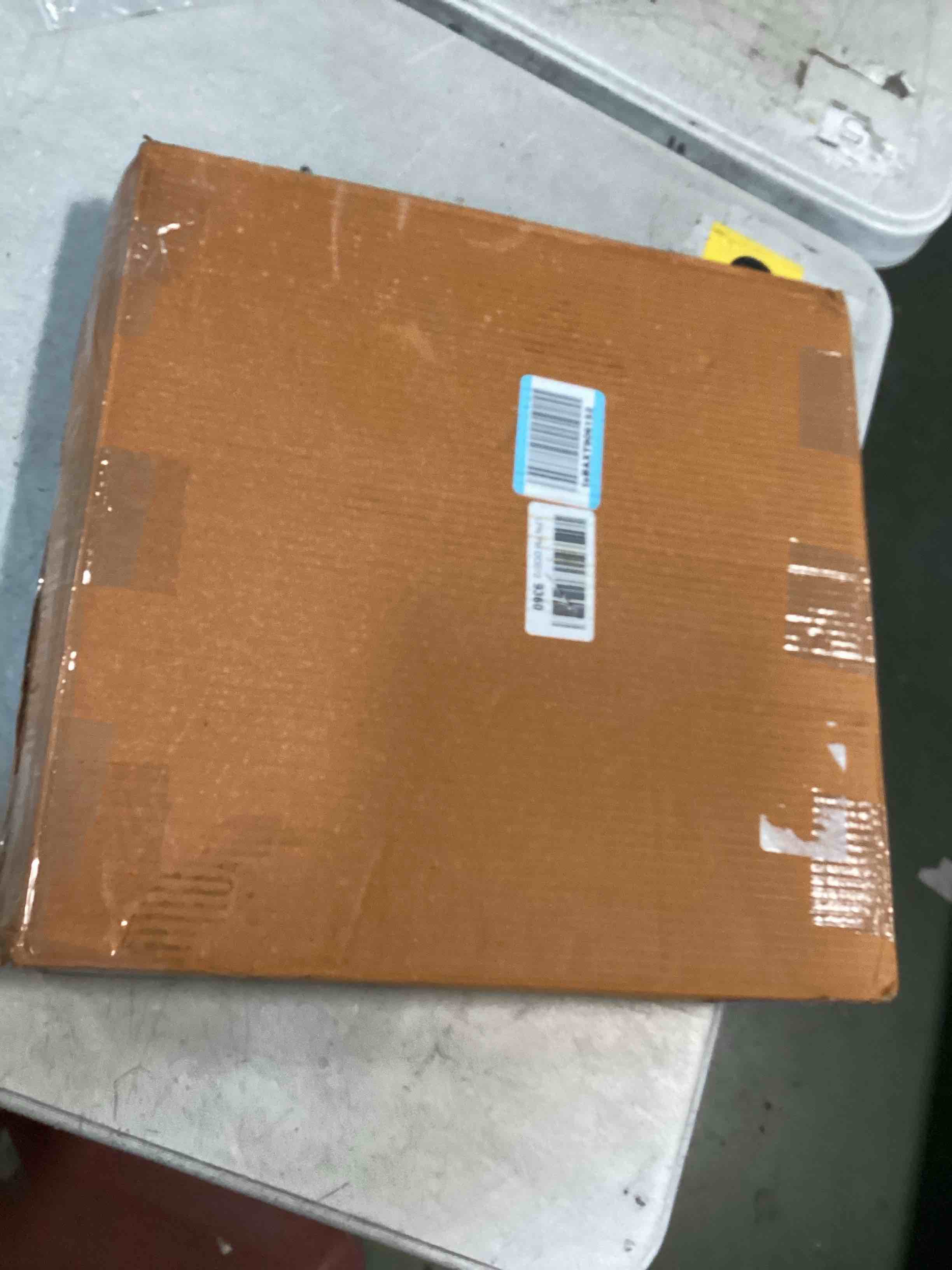https://s3.amazonaws.com/lotting-images-prod/bidfta/PPE1351678_1742563565124.jpeg
