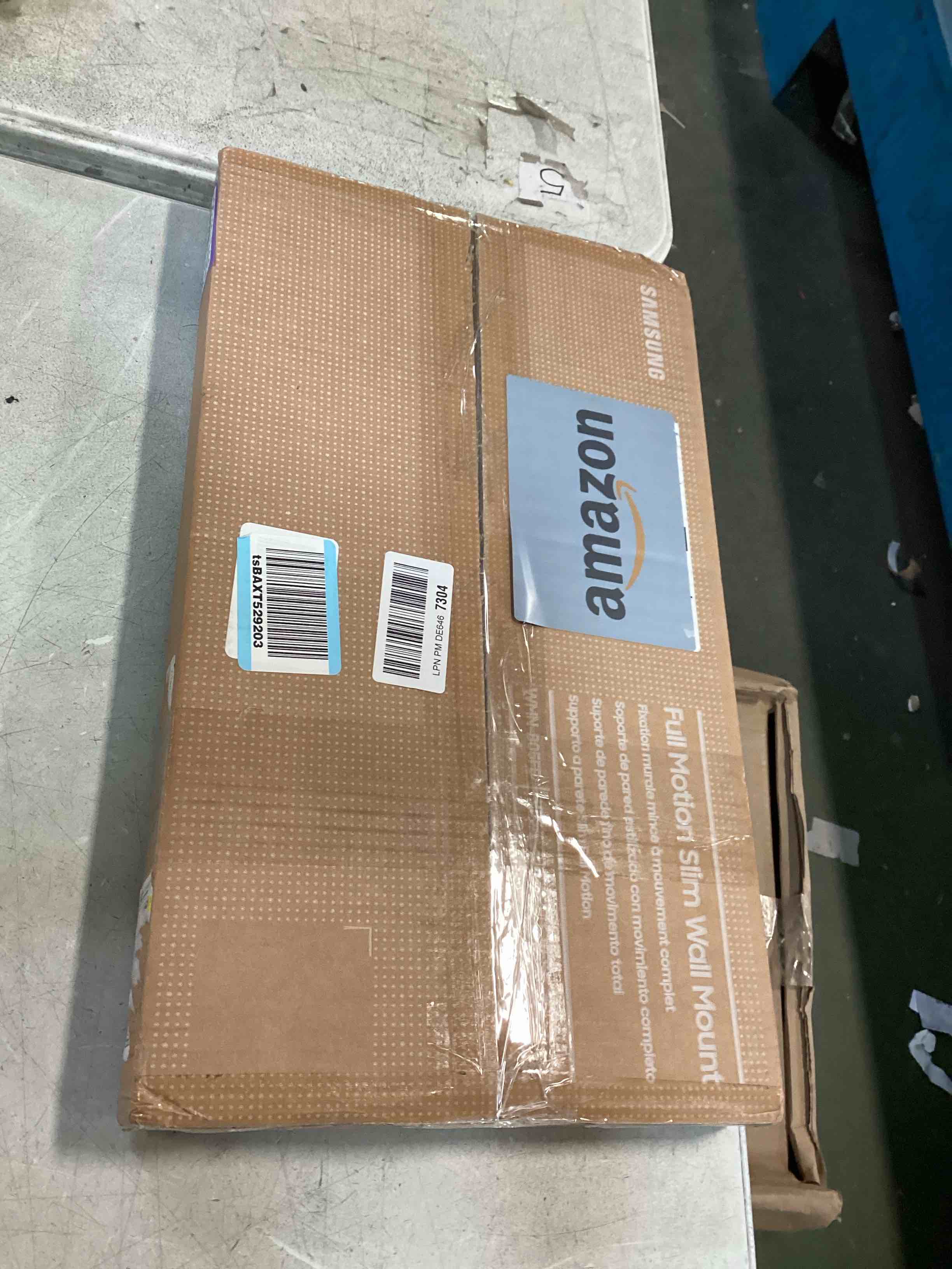https://s3.amazonaws.com/lotting-images-prod/bidfta/PPE1351904_1742578768442.jpeg