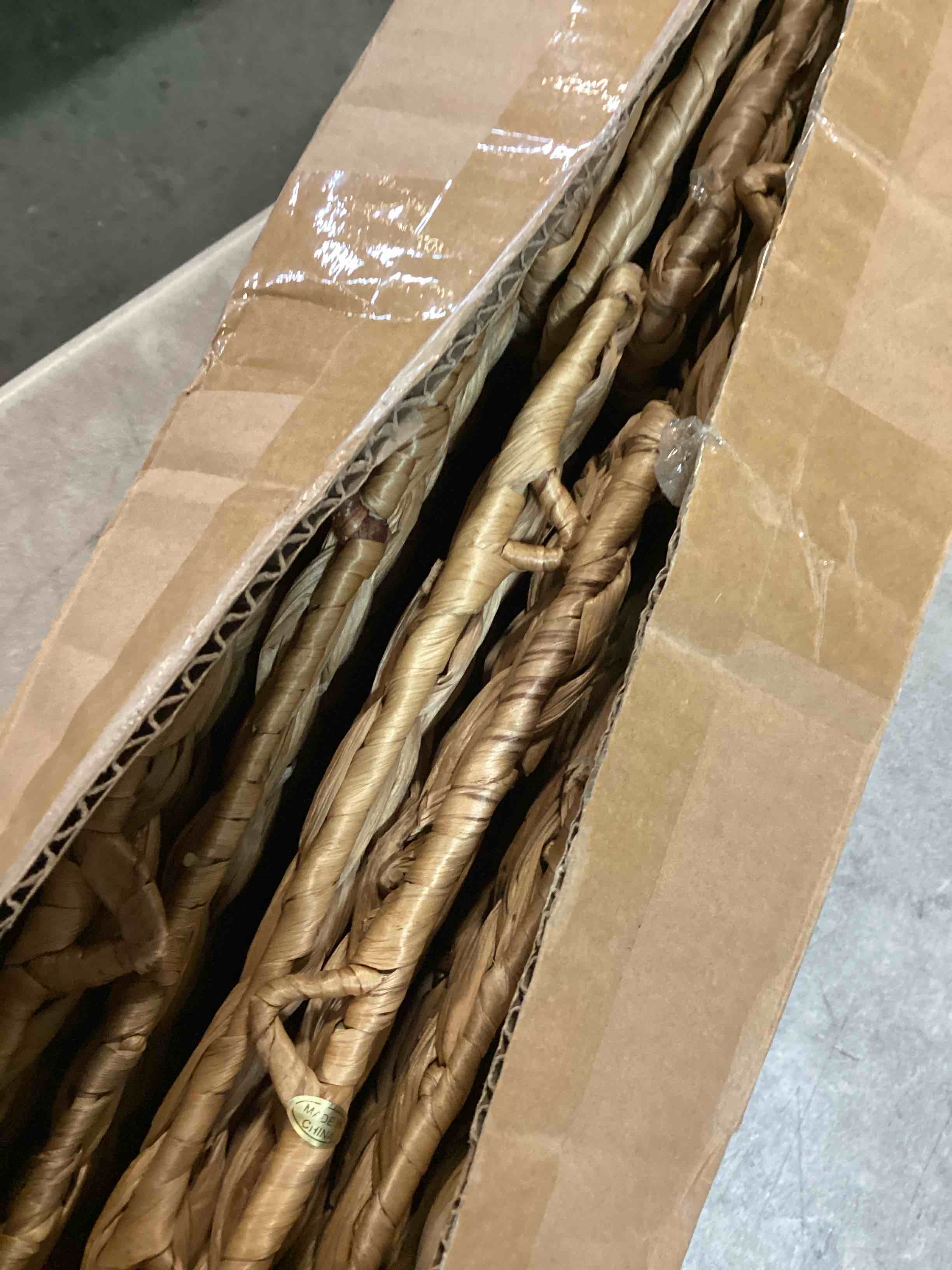 https://s3.amazonaws.com/lotting-images-prod/bidfta/PPE1352103_1743187546394.jpeg