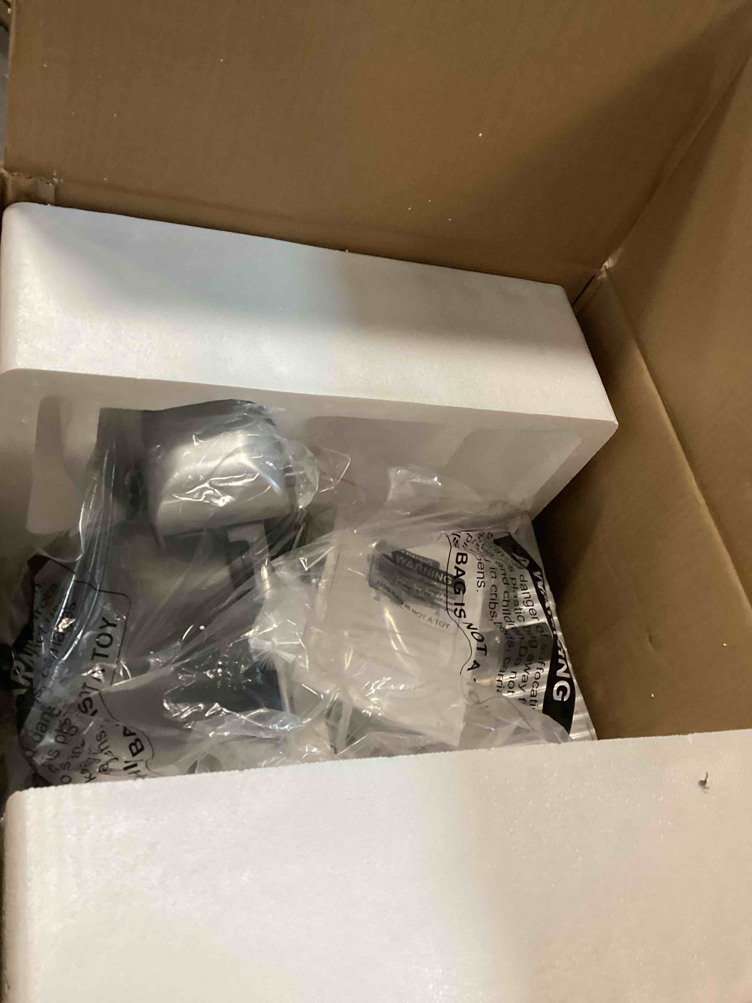 https://s3.amazonaws.com/lotting-images-prod/bidfta/PPE1353303_1744114409779.jpeg