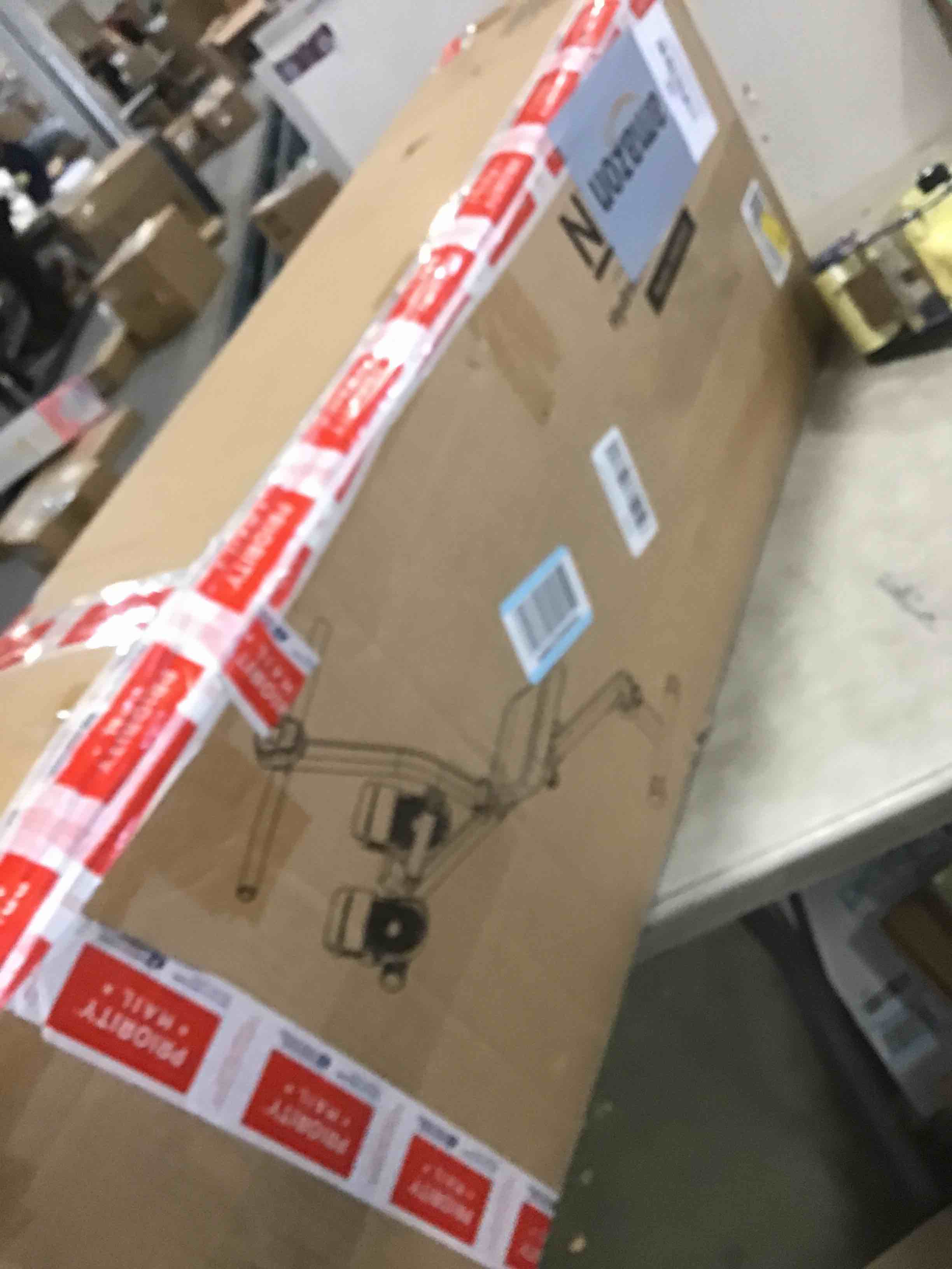 https://s3.amazonaws.com/lotting-images-prod/bidfta/PPE1354967_1741102496352.jpeg