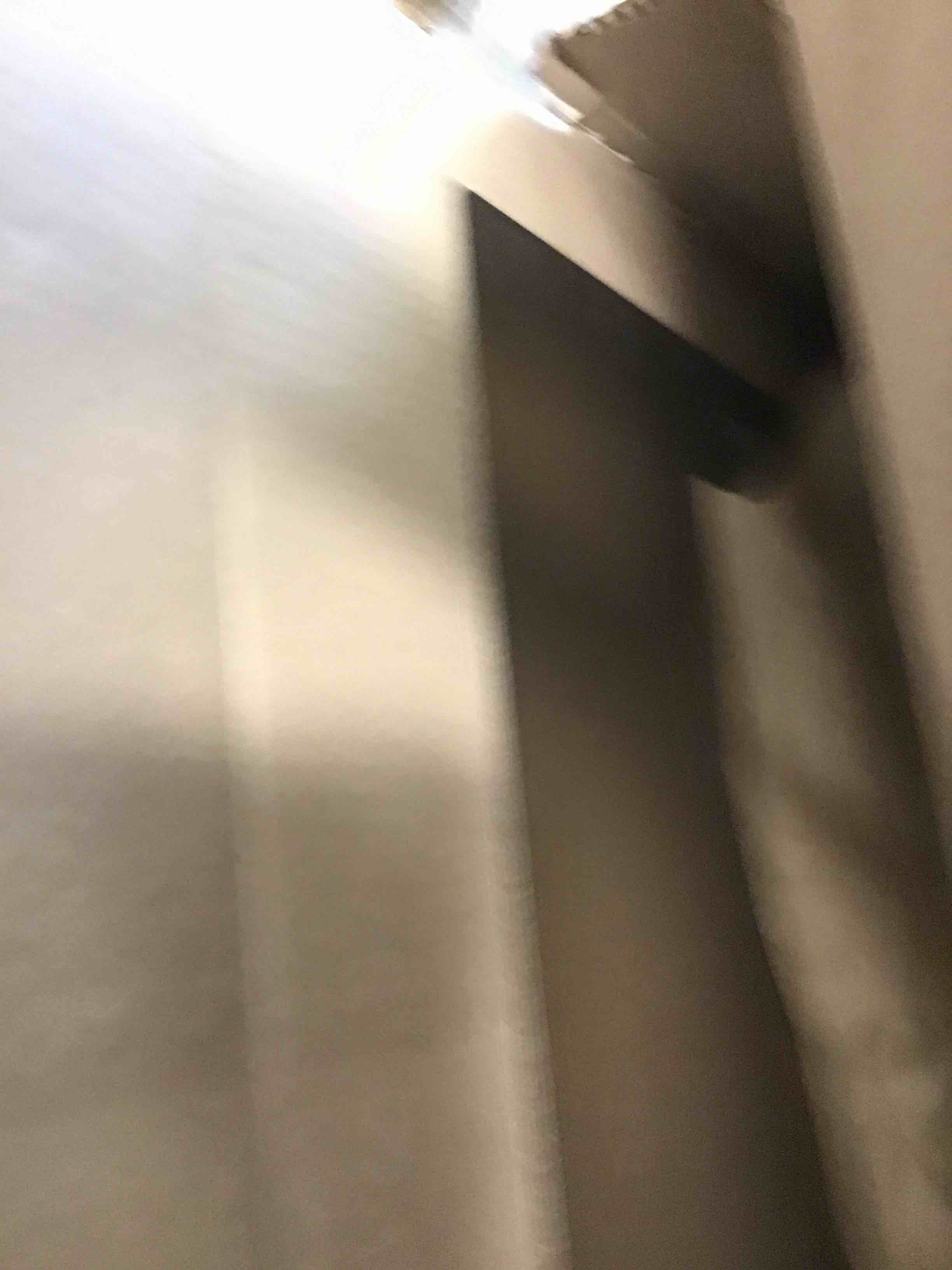 https://s3.amazonaws.com/lotting-images-prod/bidfta/PPE1355320_1741181378732.jpeg