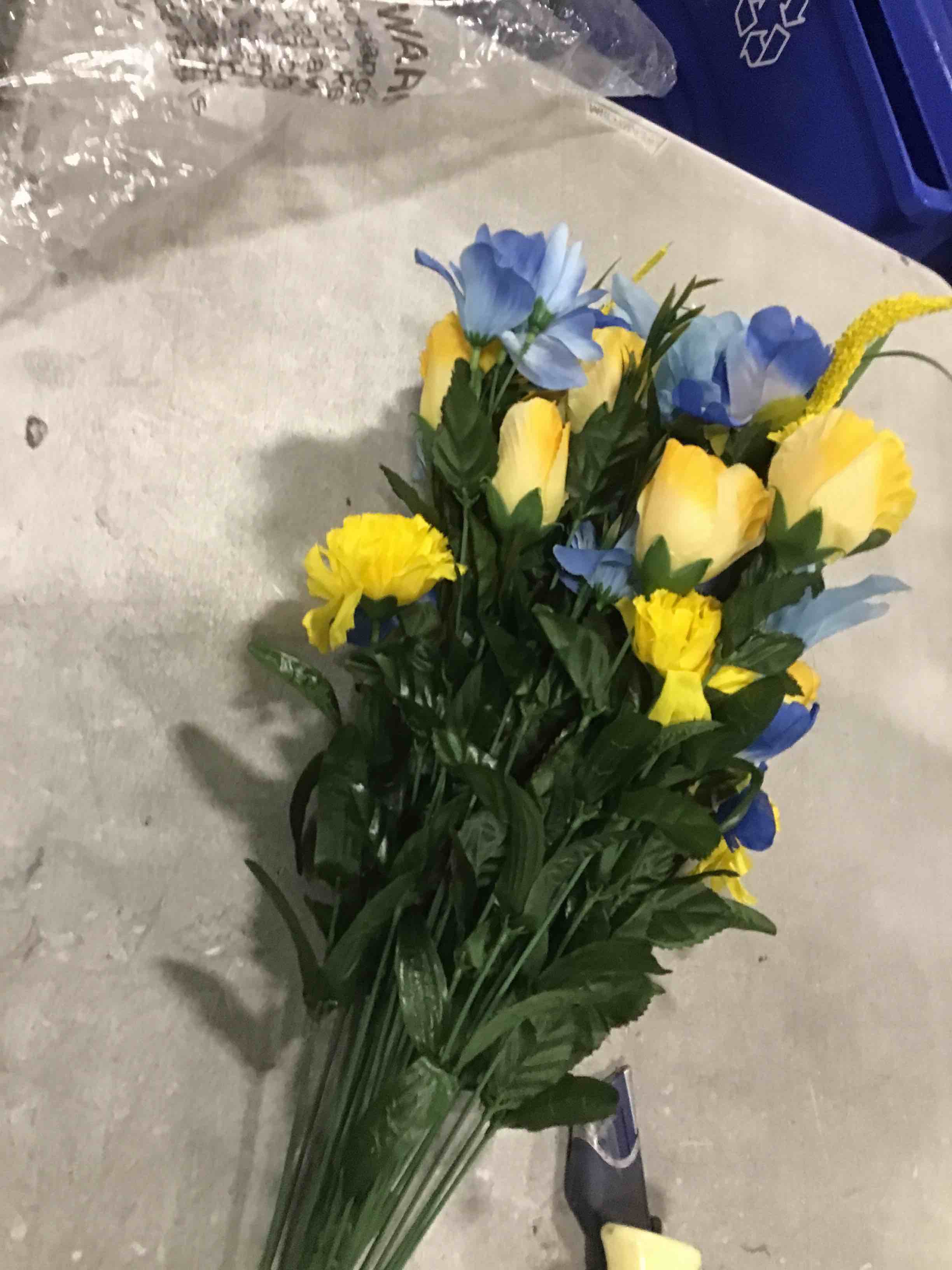 https://s3.amazonaws.com/lotting-images-prod/bidfta/PPE1355725_1741207829804.jpeg