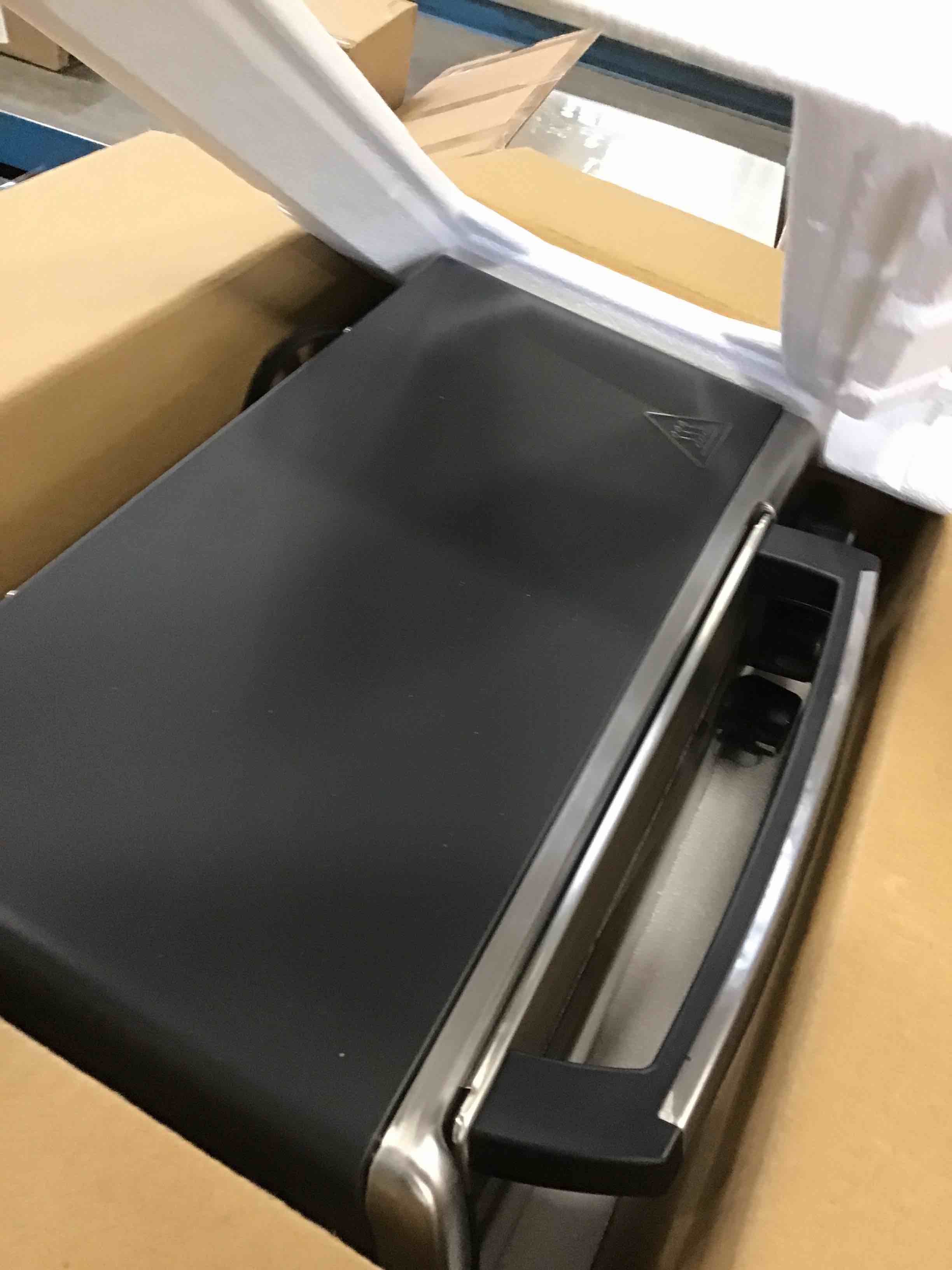https://s3.amazonaws.com/lotting-images-prod/bidfta/PPE1356096_1741288944349.jpeg