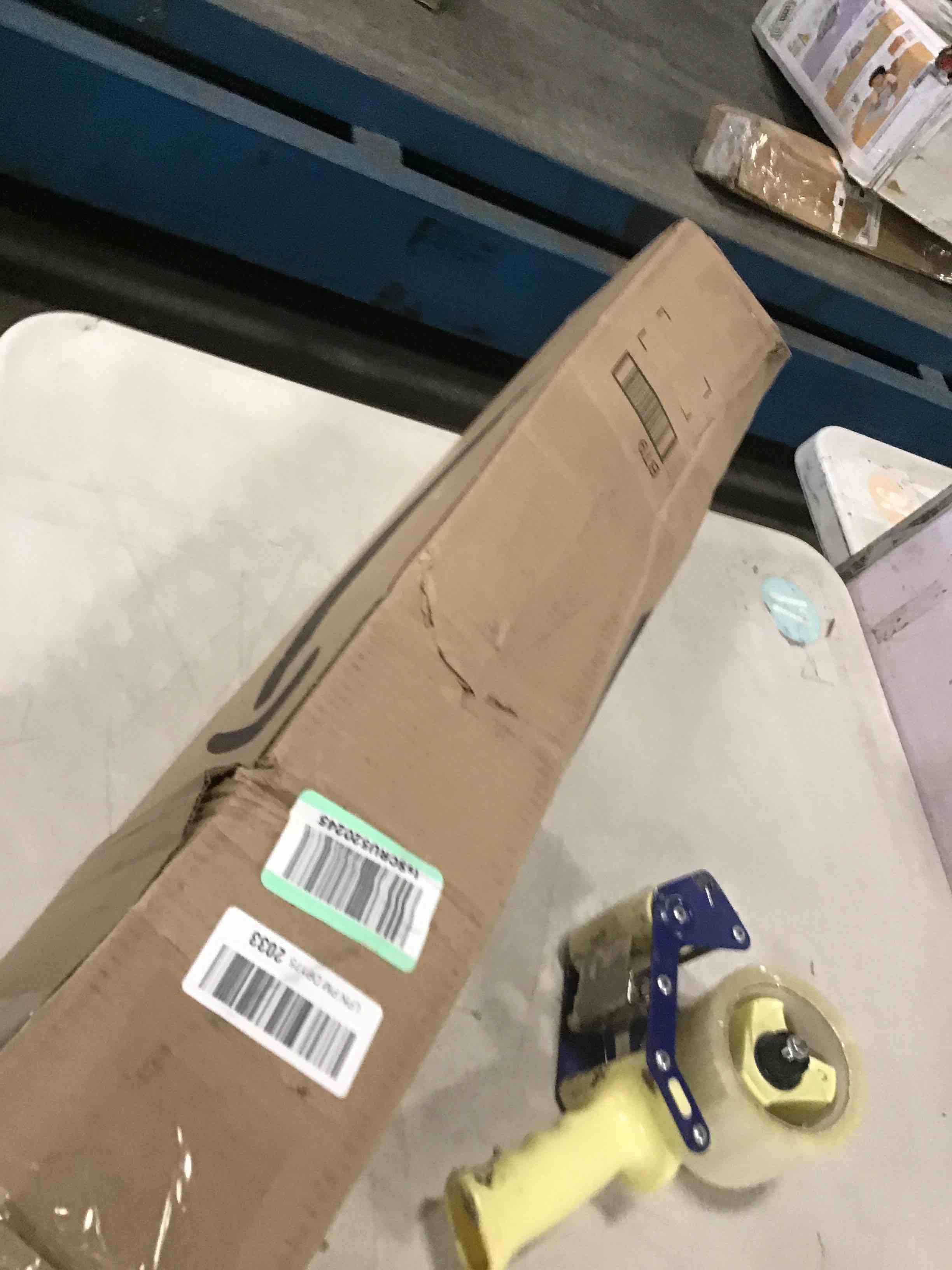 https://s3.amazonaws.com/lotting-images-prod/bidfta/PPE1356627_1741614440806.jpeg