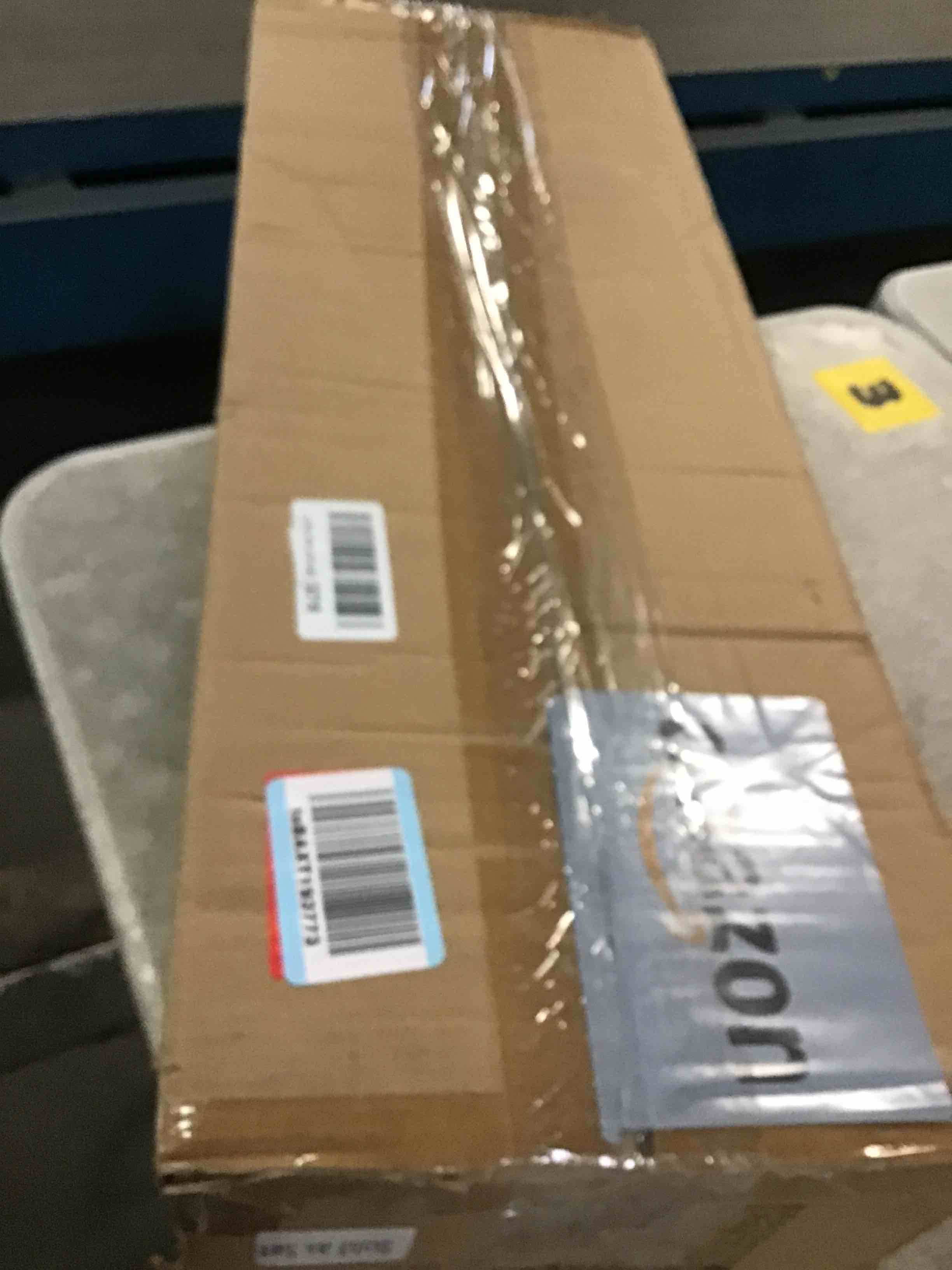 https://s3.amazonaws.com/lotting-images-prod/bidfta/PPE1357055_1741354143679.jpeg