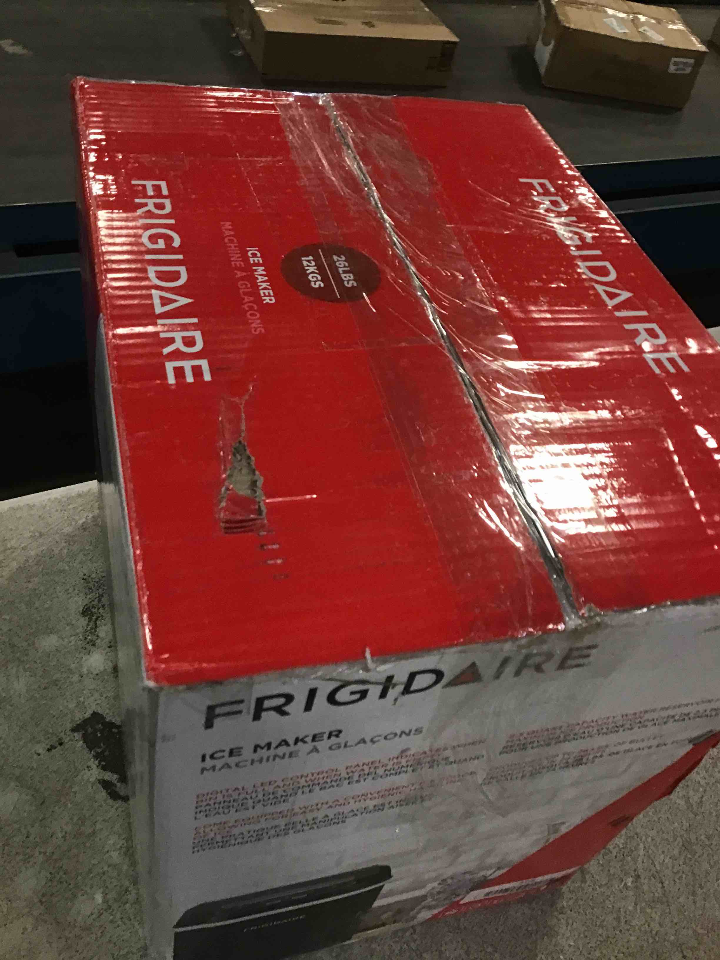 https://s3.amazonaws.com/lotting-images-prod/bidfta/PPE1357061_1741354775329.jpeg