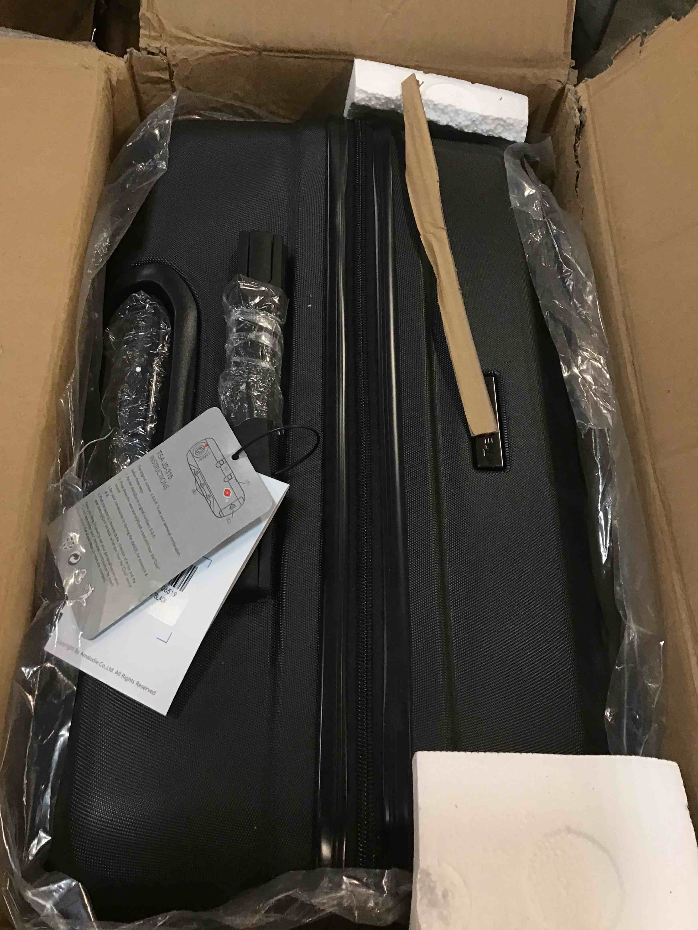 Travelhouse 3 Piece Hardshell Luggage Set Hardside Lightweight Suitcase with TSA Lock Spinner Wheels 20in24in28in.(Black