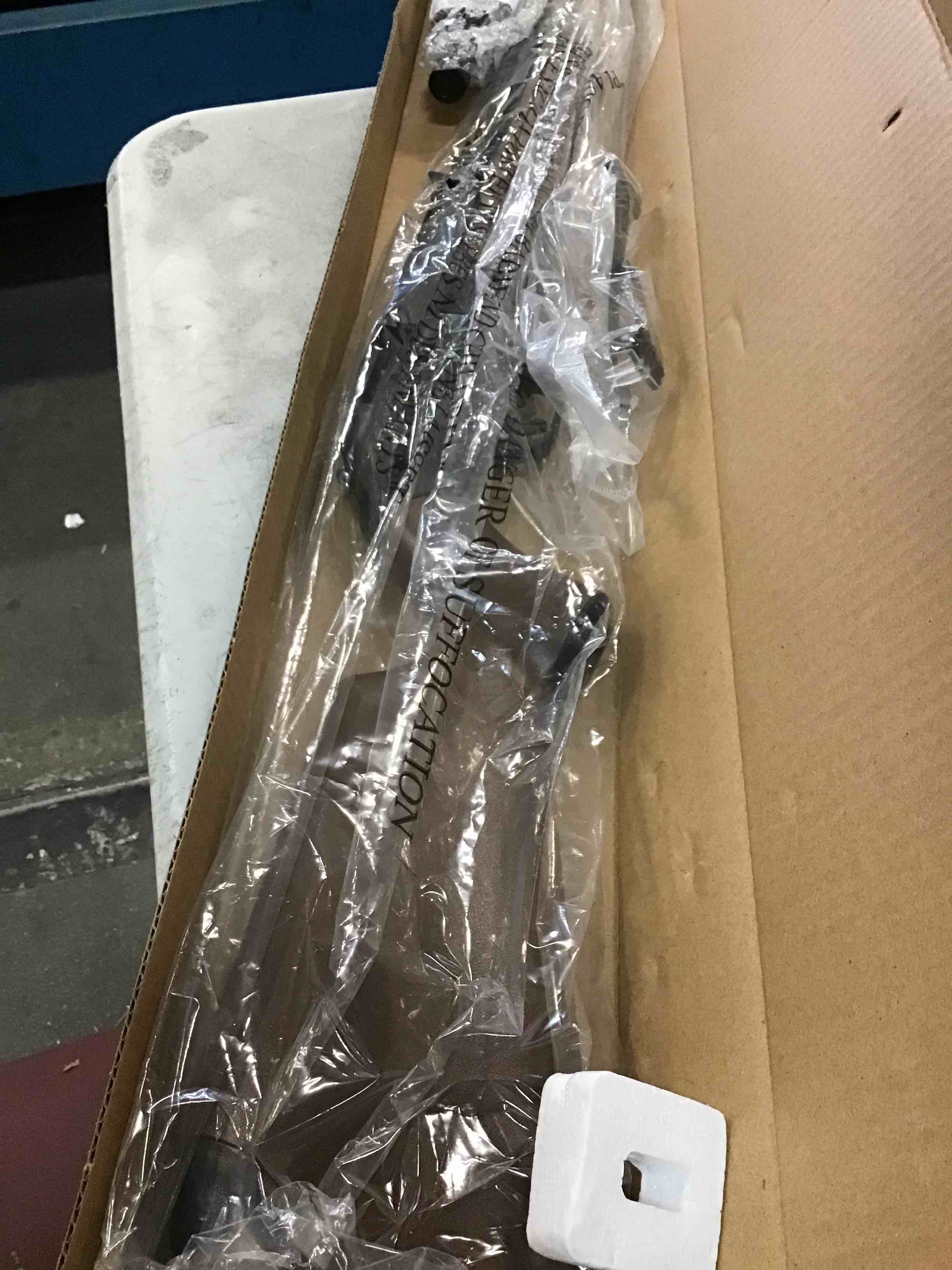 https://s3.amazonaws.com/lotting-images-prod/bidfta/PPE1358308_1741894407655.jpeg