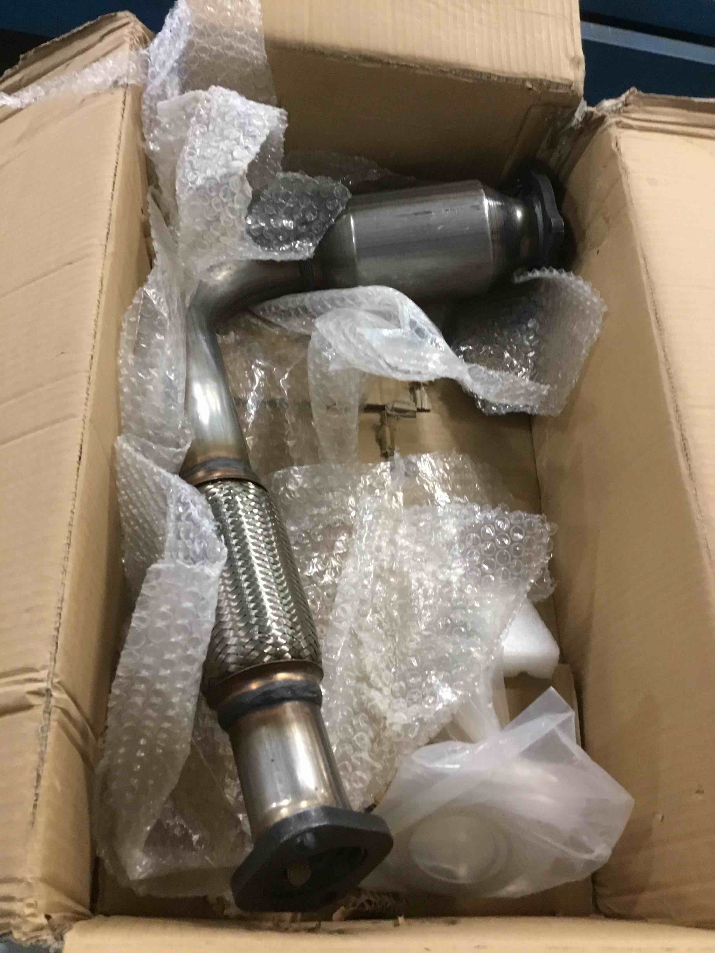 https://s3.amazonaws.com/lotting-images-prod/bidfta/PPE1359130_1742406847752.jpeg
