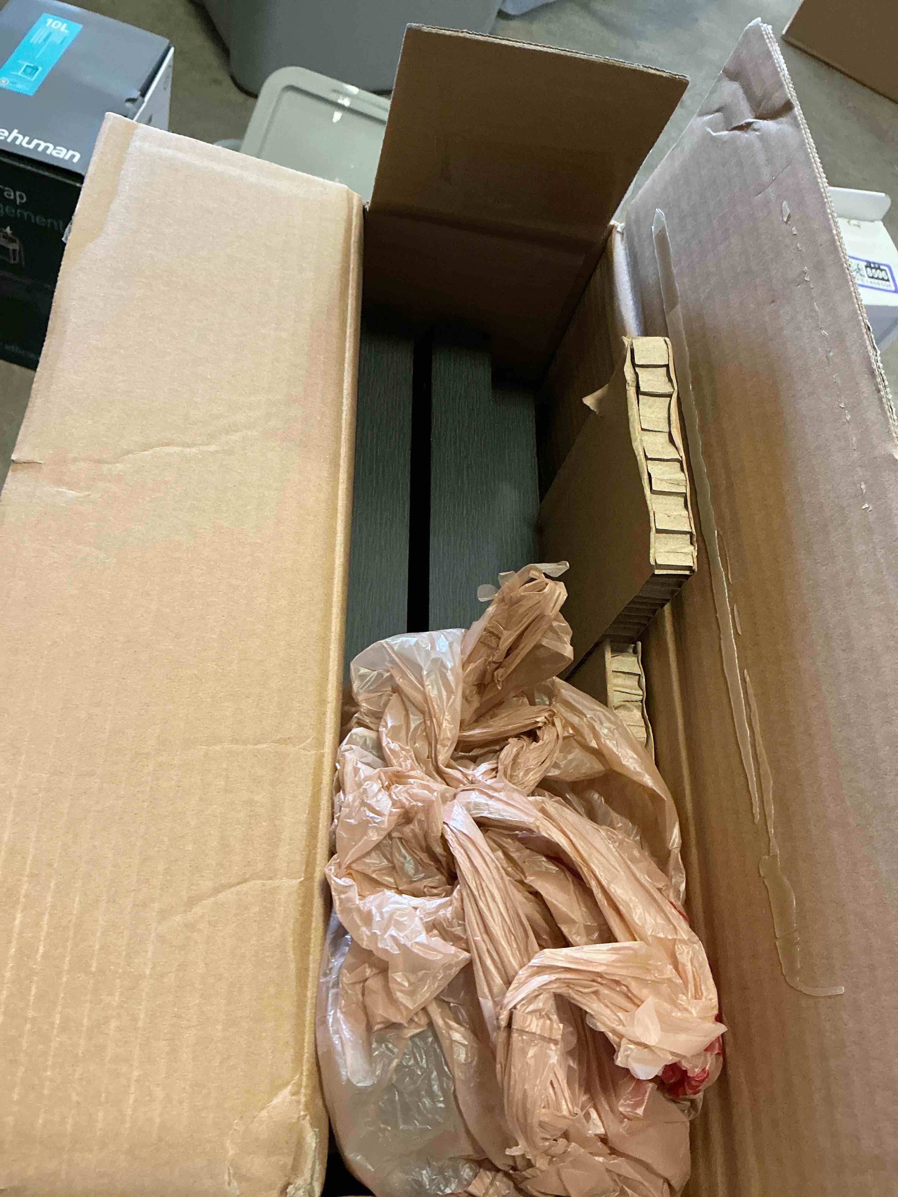 https://s3.amazonaws.com/lotting-images-prod/bidfta/PPE1408598_1742580772676.jpeg