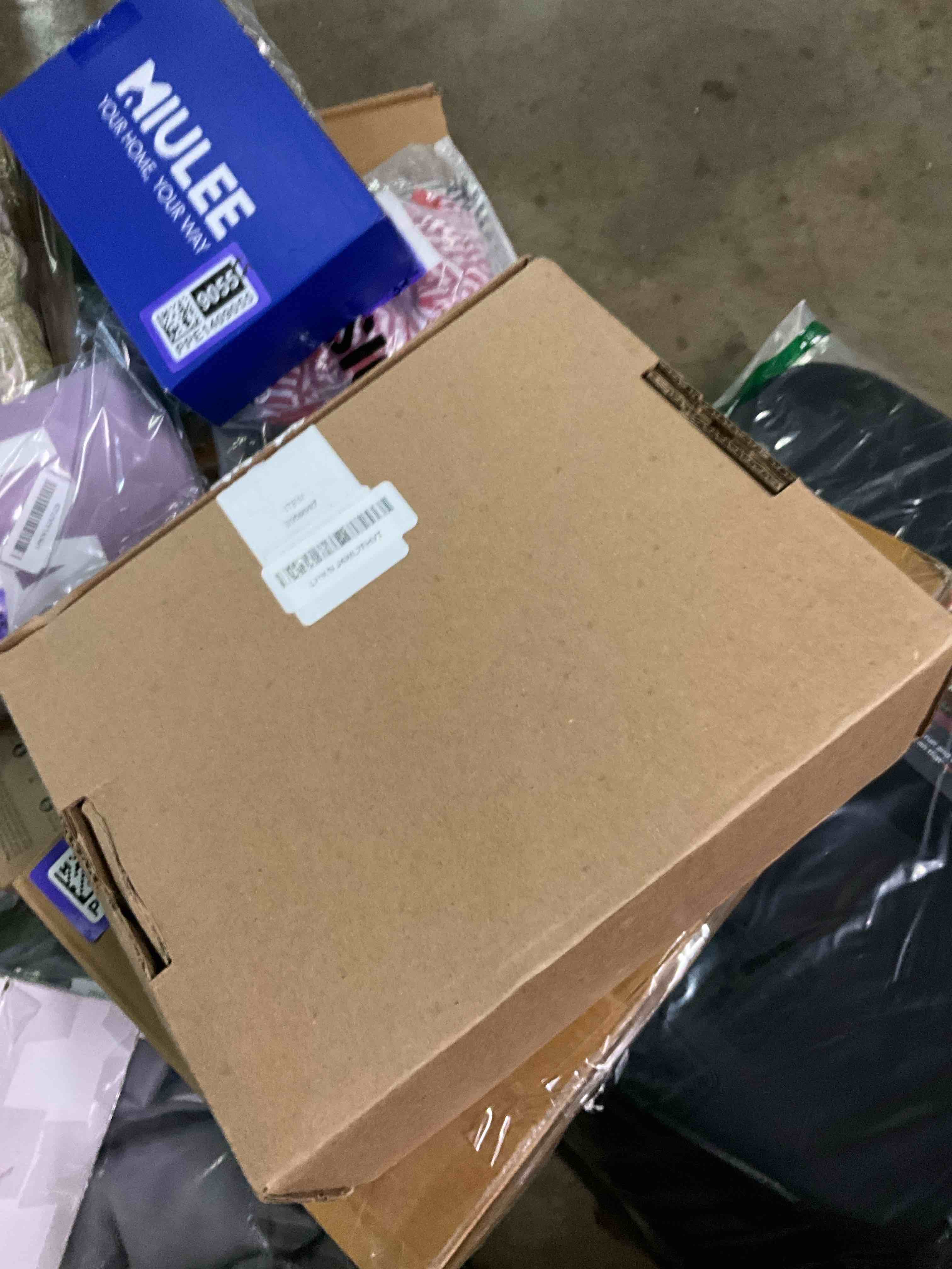 https://s3.amazonaws.com/lotting-images-prod/bidfta/PPE1409063_1743552845985.jpeg