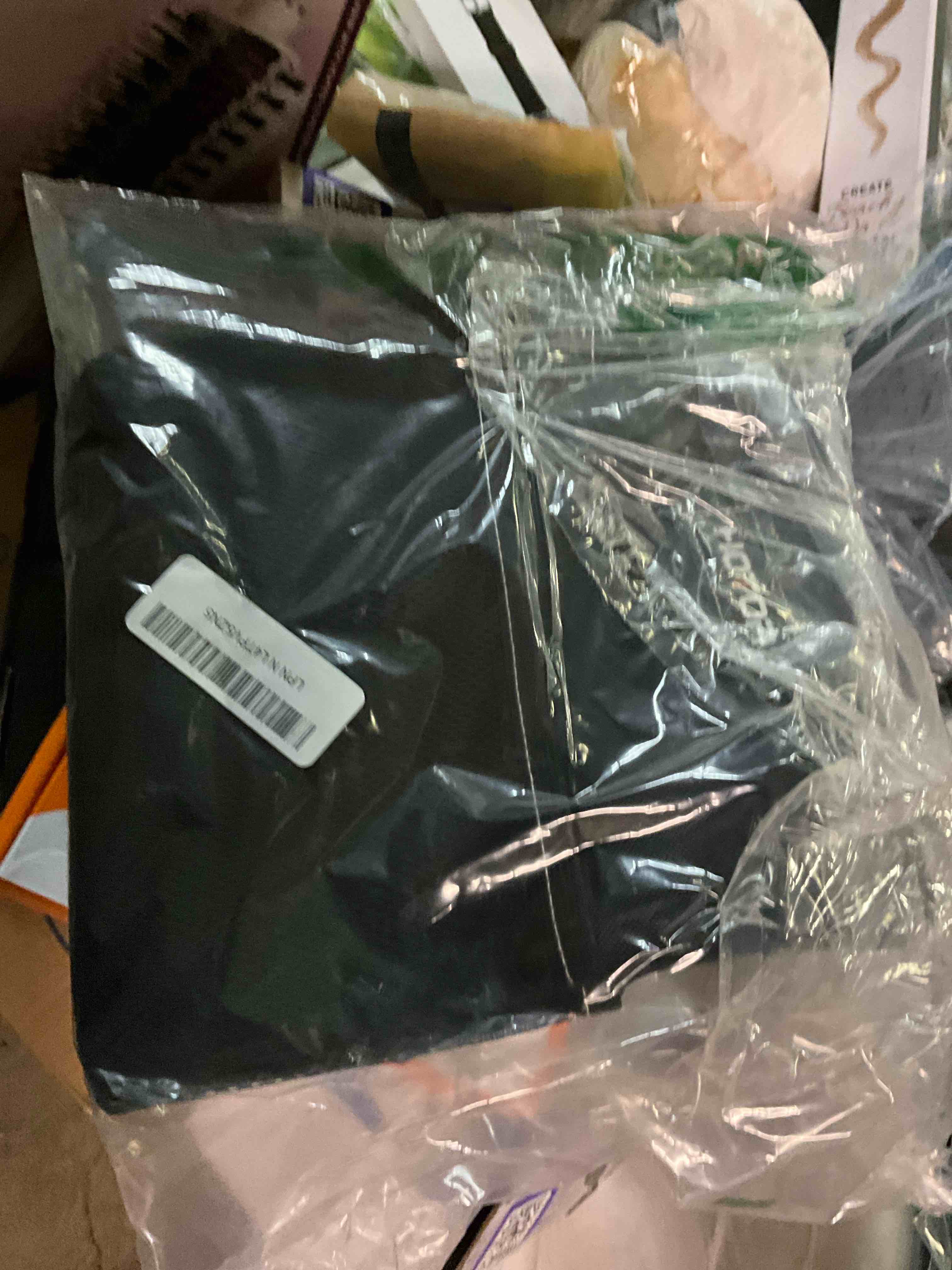 https://s3.amazonaws.com/lotting-images-prod/bidfta/PPE1409091_1743553809616.jpeg