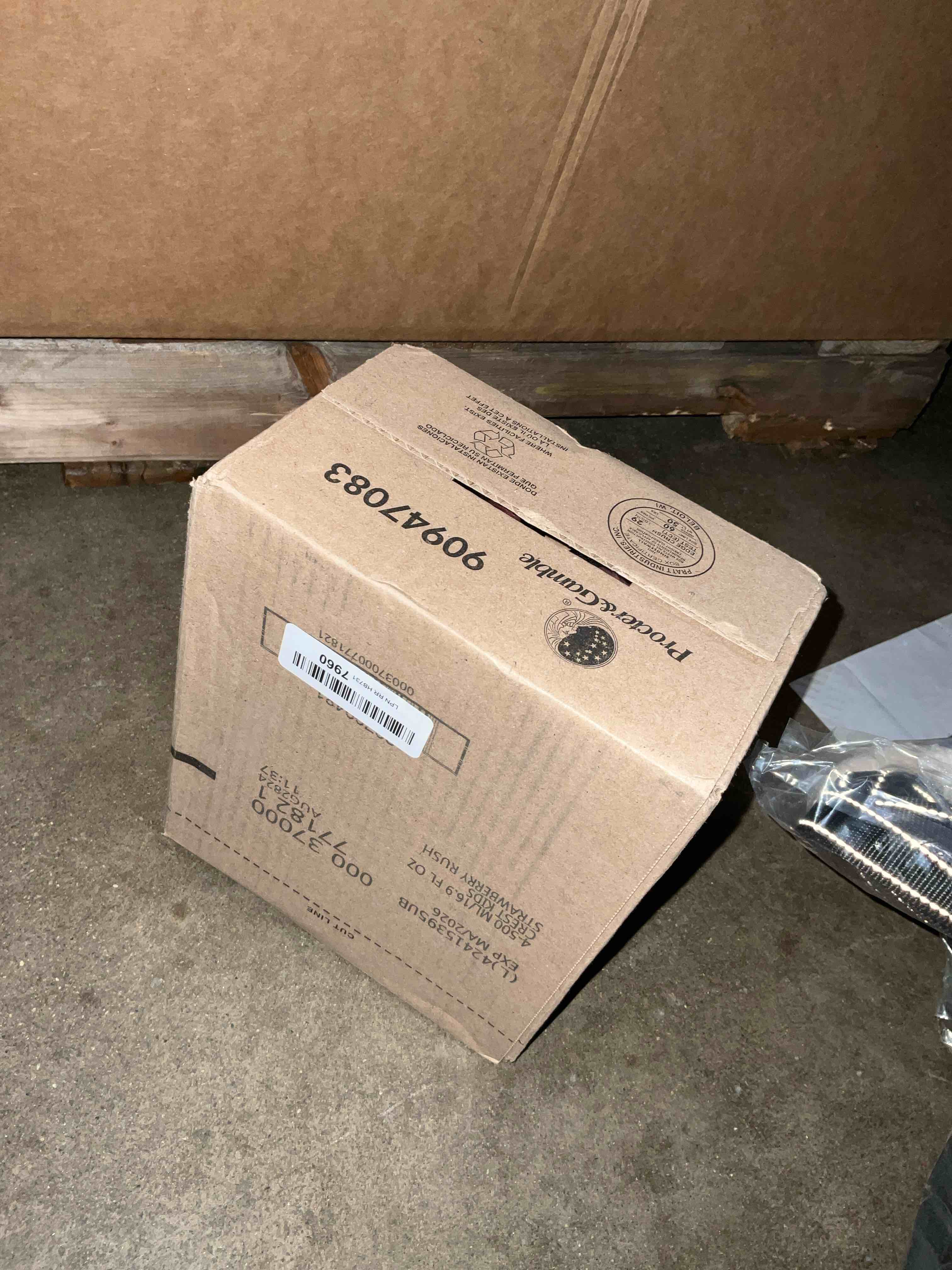 https://s3.amazonaws.com/lotting-images-prod/bidfta/PPE1409108_1743554306277.jpeg