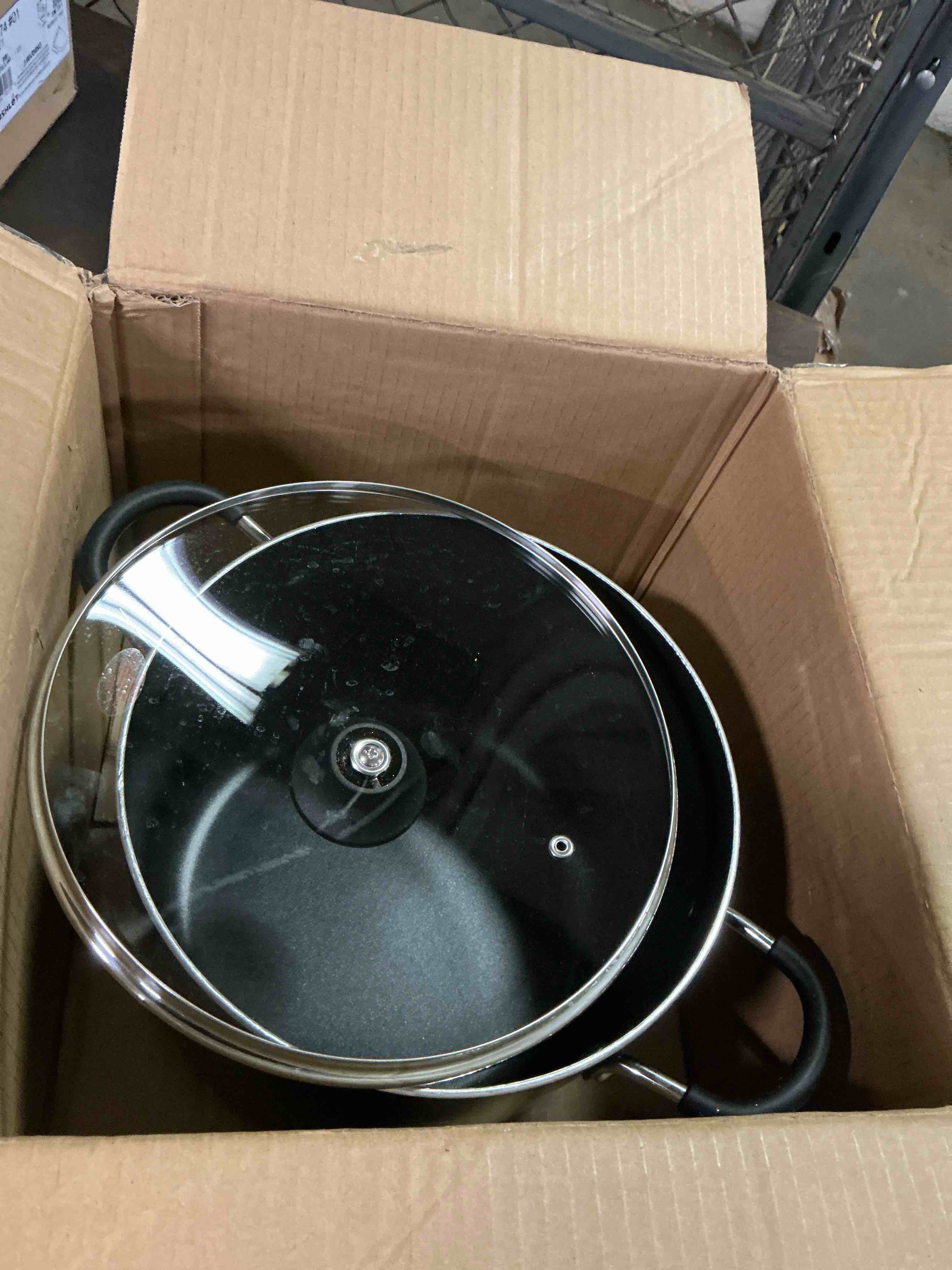 https://s3.amazonaws.com/lotting-images-prod/bidfta/PPE1410088_1746738280216.jpeg