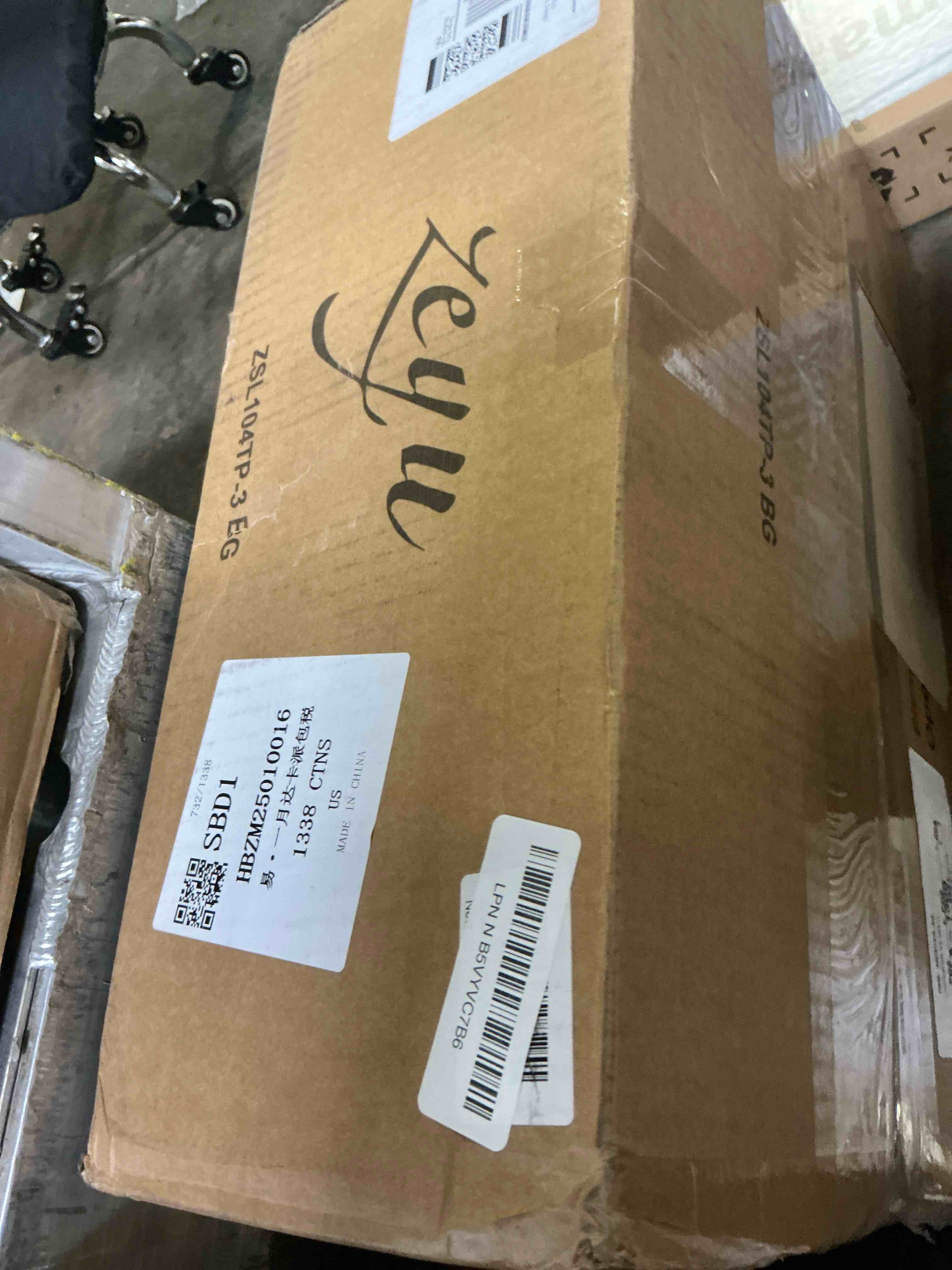 https://s3.amazonaws.com/lotting-images-prod/bidfta/PPE1410608_1749157906722.jpeg